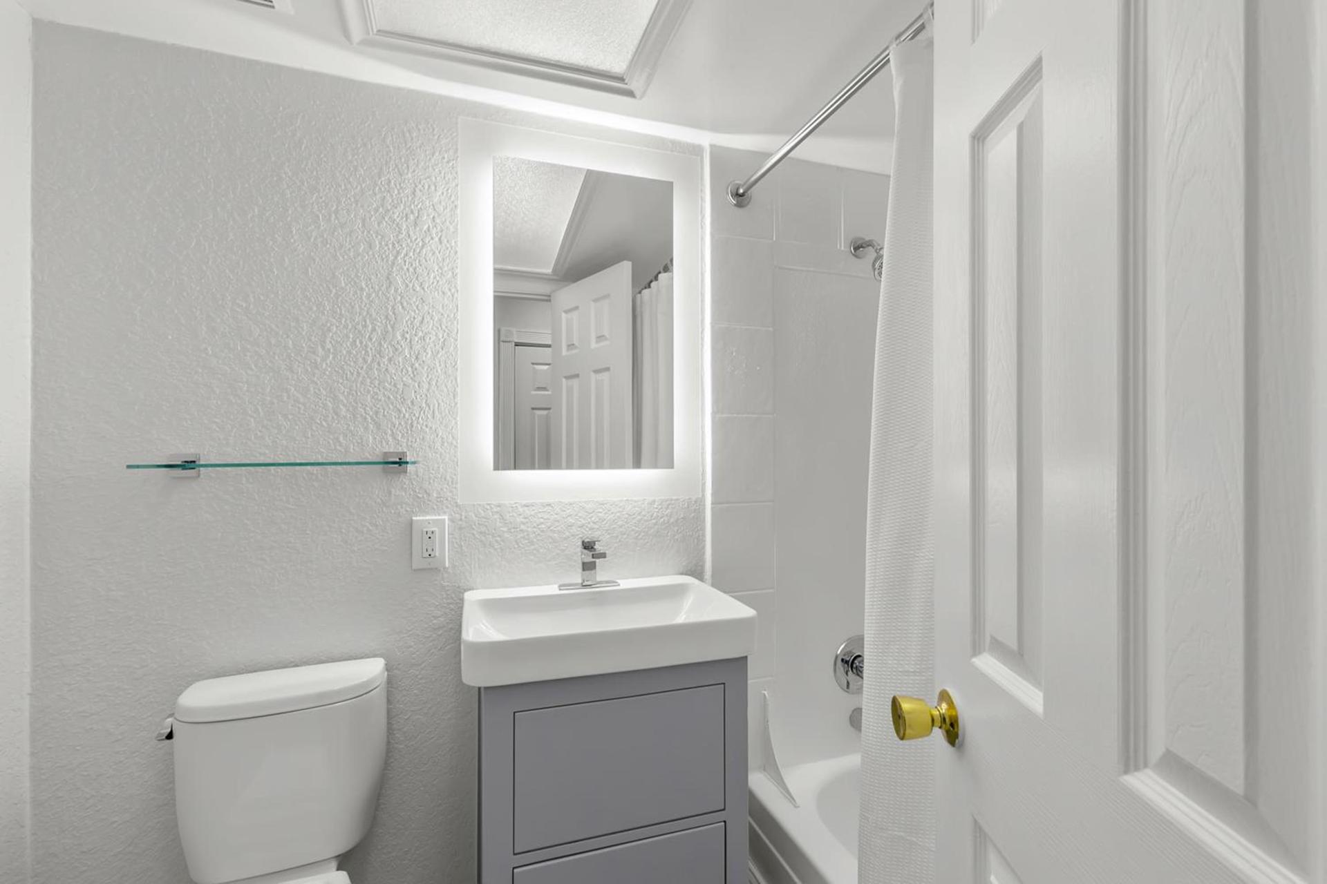 Grand Shores West photo 30