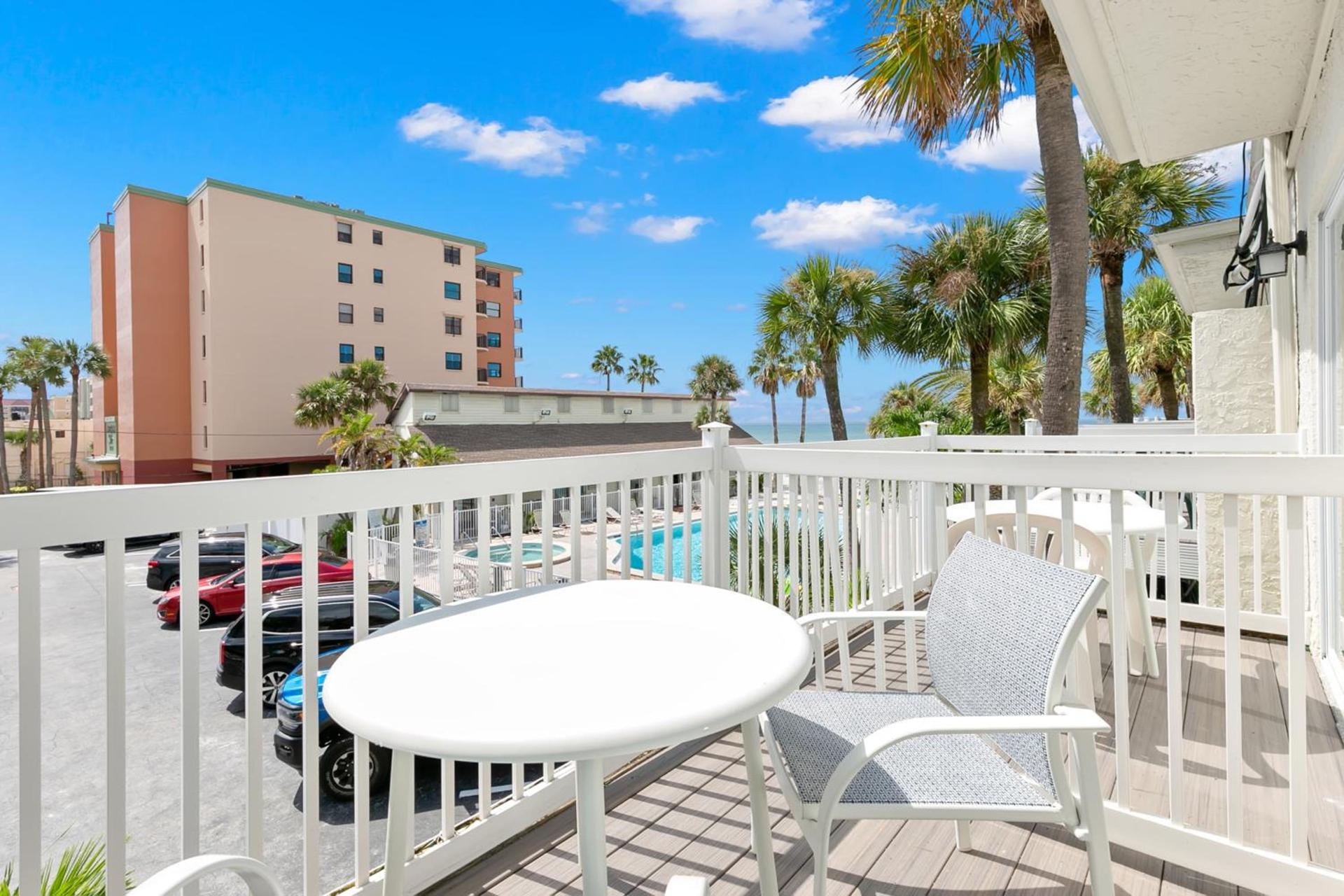 Grand Shores West photo 40