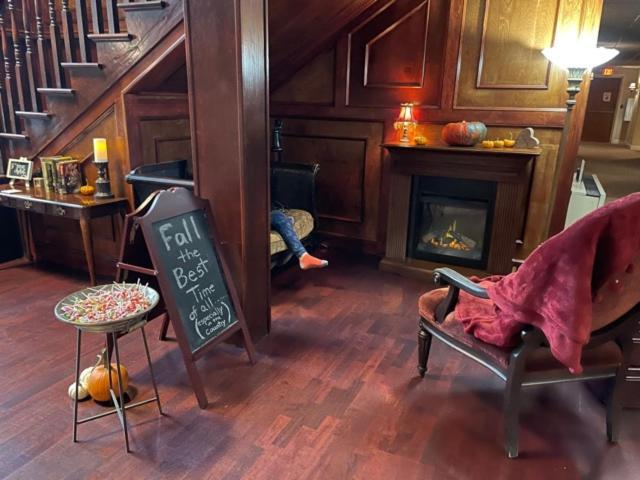 Colts Neck Inn Hotel photo 71