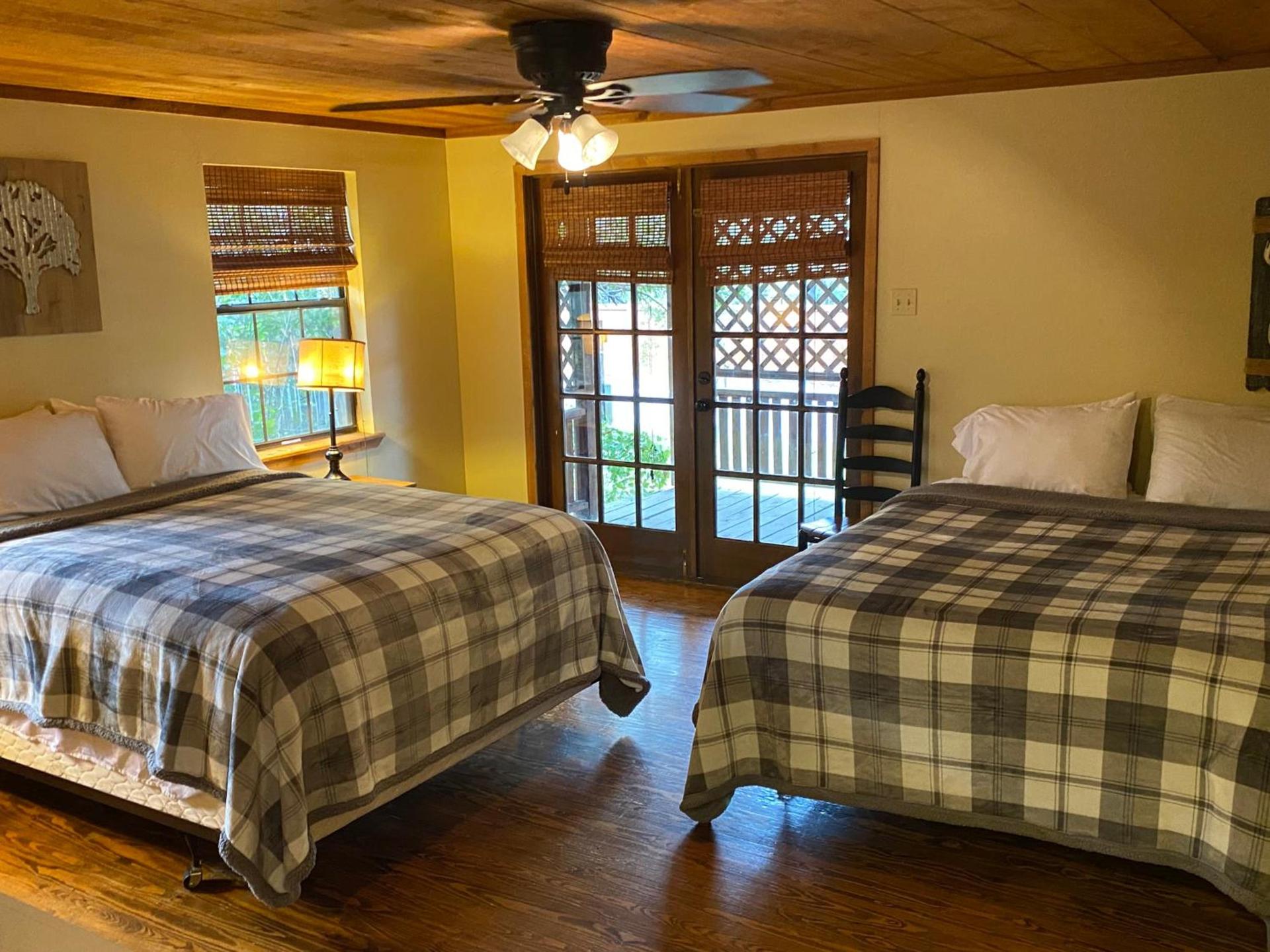 The Springs Retreat photo 4