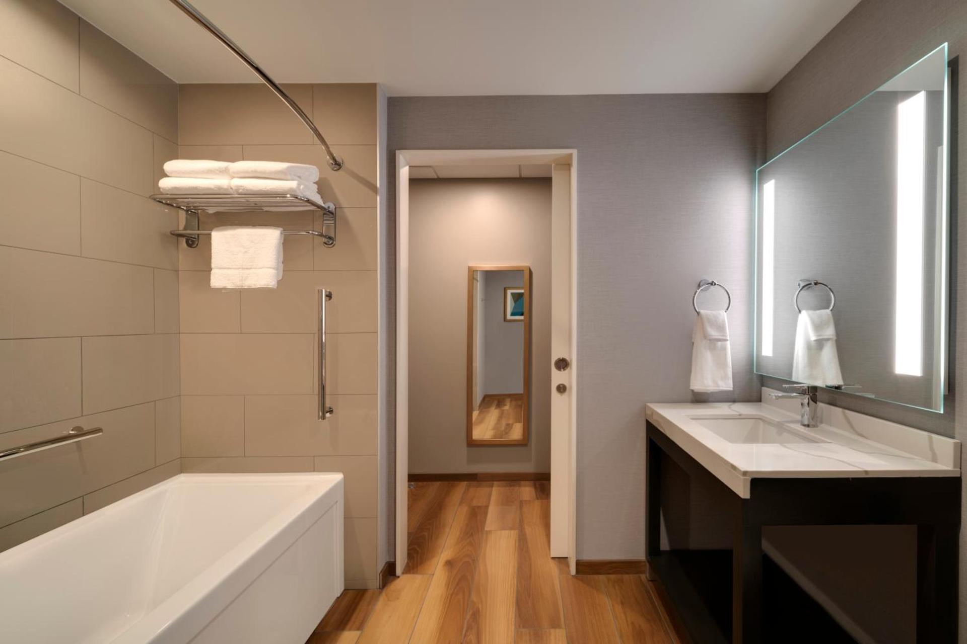 Hyatt Place LAX/Century BLVD photo 52