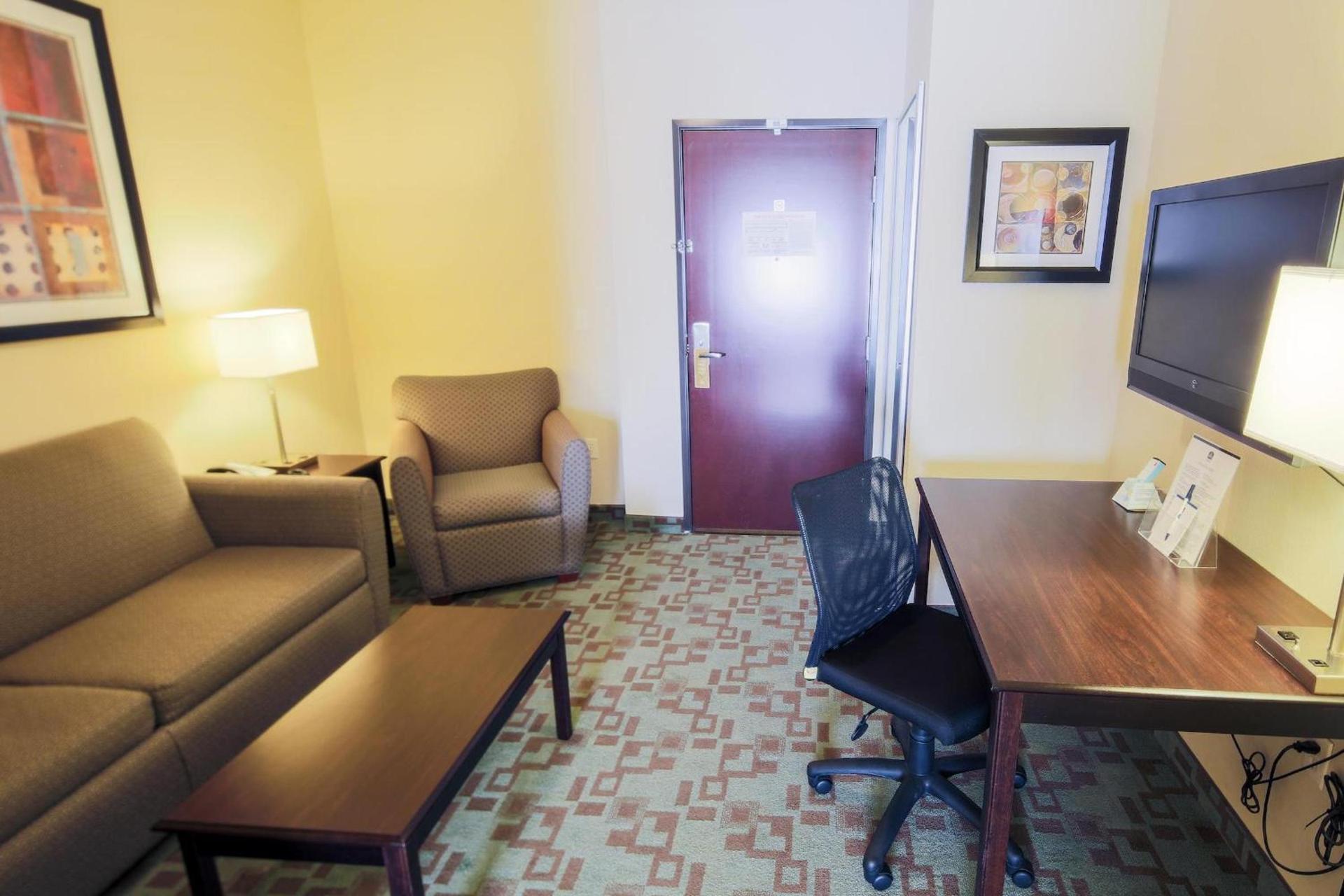 Best Western Plus Eastgate Inn & Suites photo 16