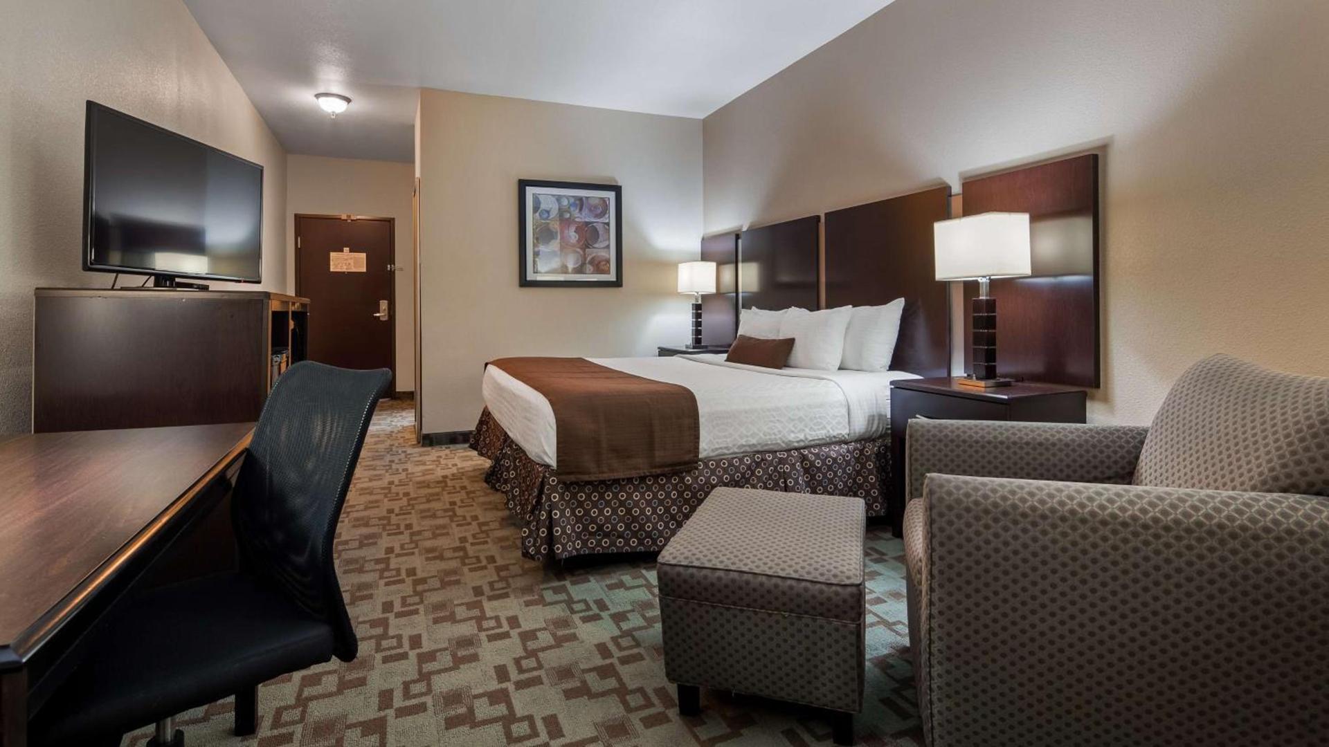 Best Western Plus Eastgate Inn & Suites photo 4
