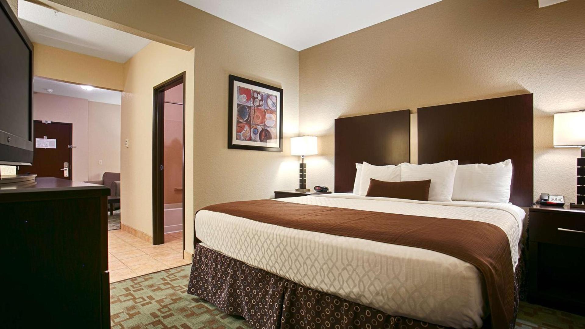 Best Western Plus Eastgate Inn & Suites photo 9