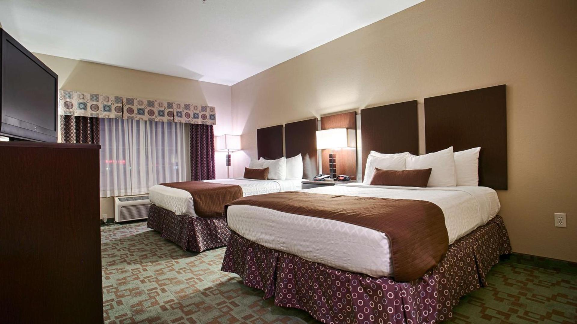 Best Western Plus Eastgate Inn & Suites photo 12