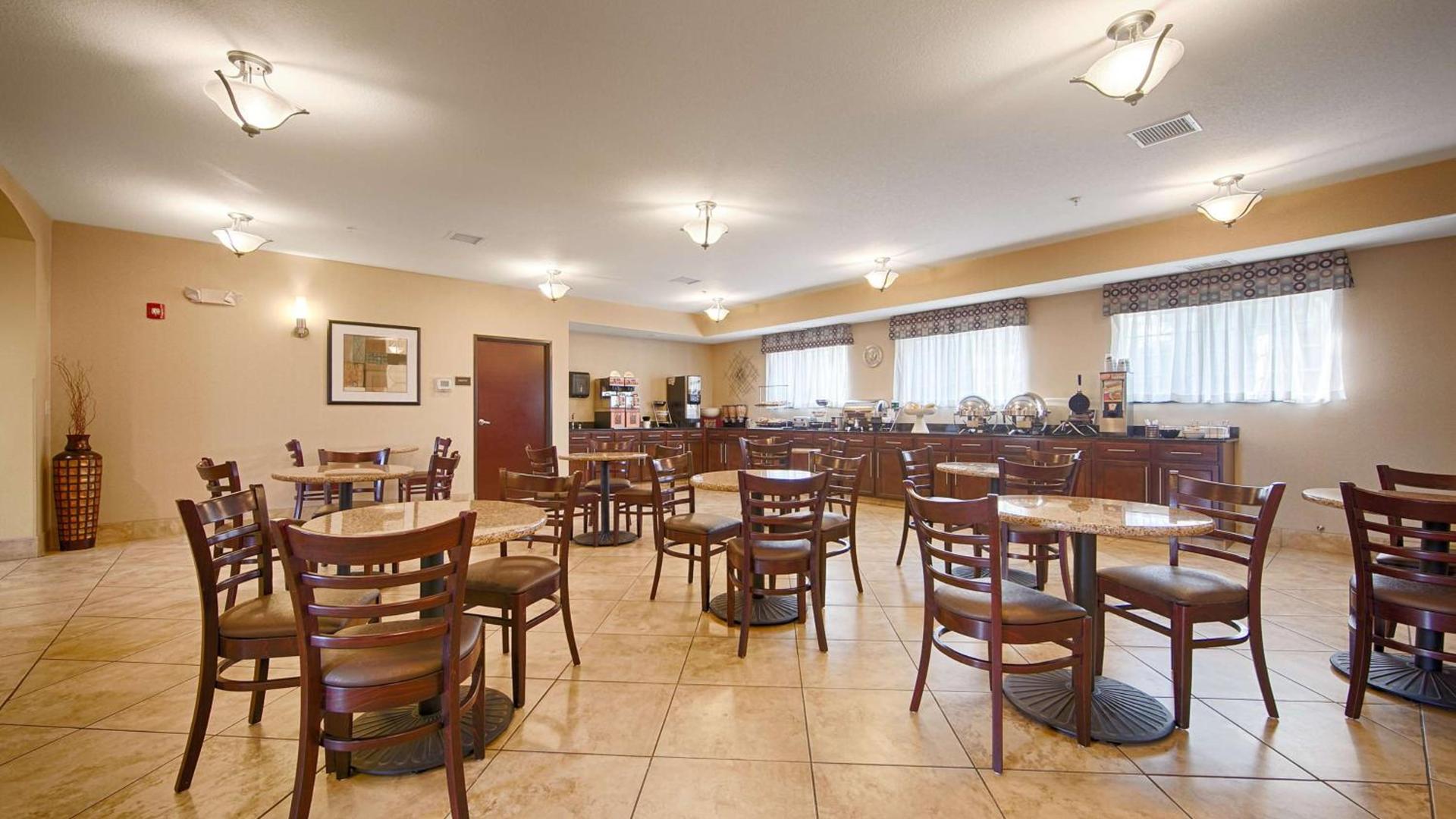 Best Western Plus Eastgate Inn & Suites photo 5