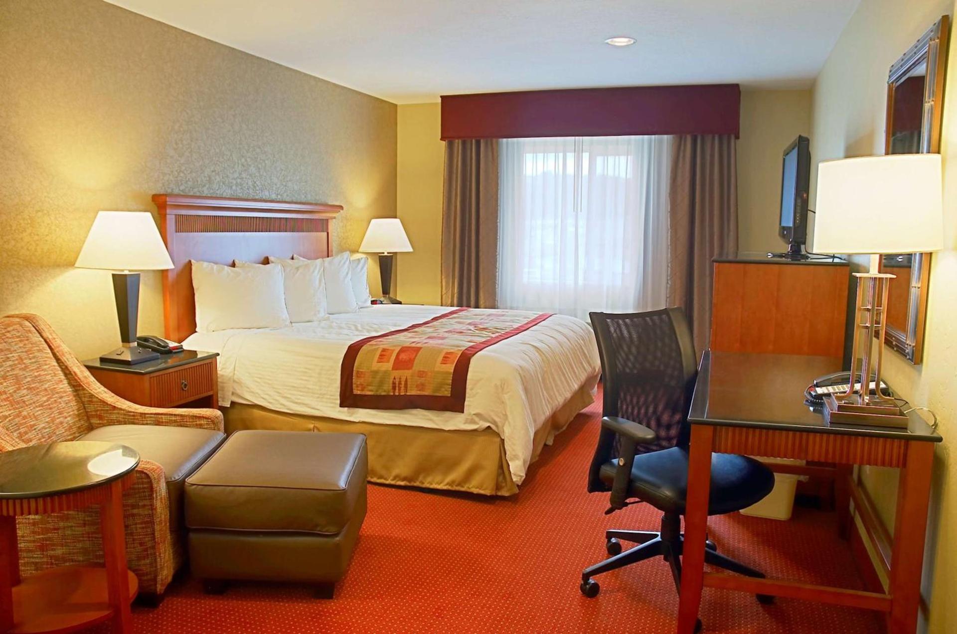 Best Western Plus Canyon Pines photo 9