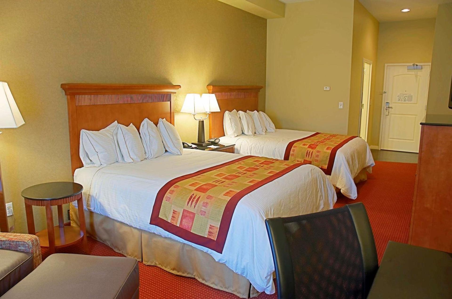 Best Western Plus Canyon Pines photo 8