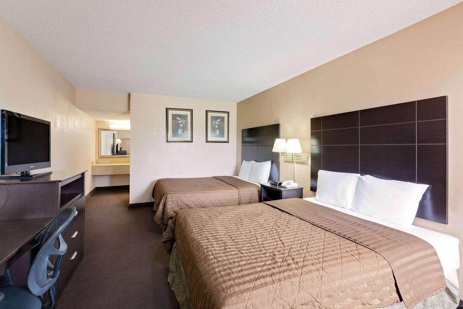Travelodge by Wyndham Ozona photo 8