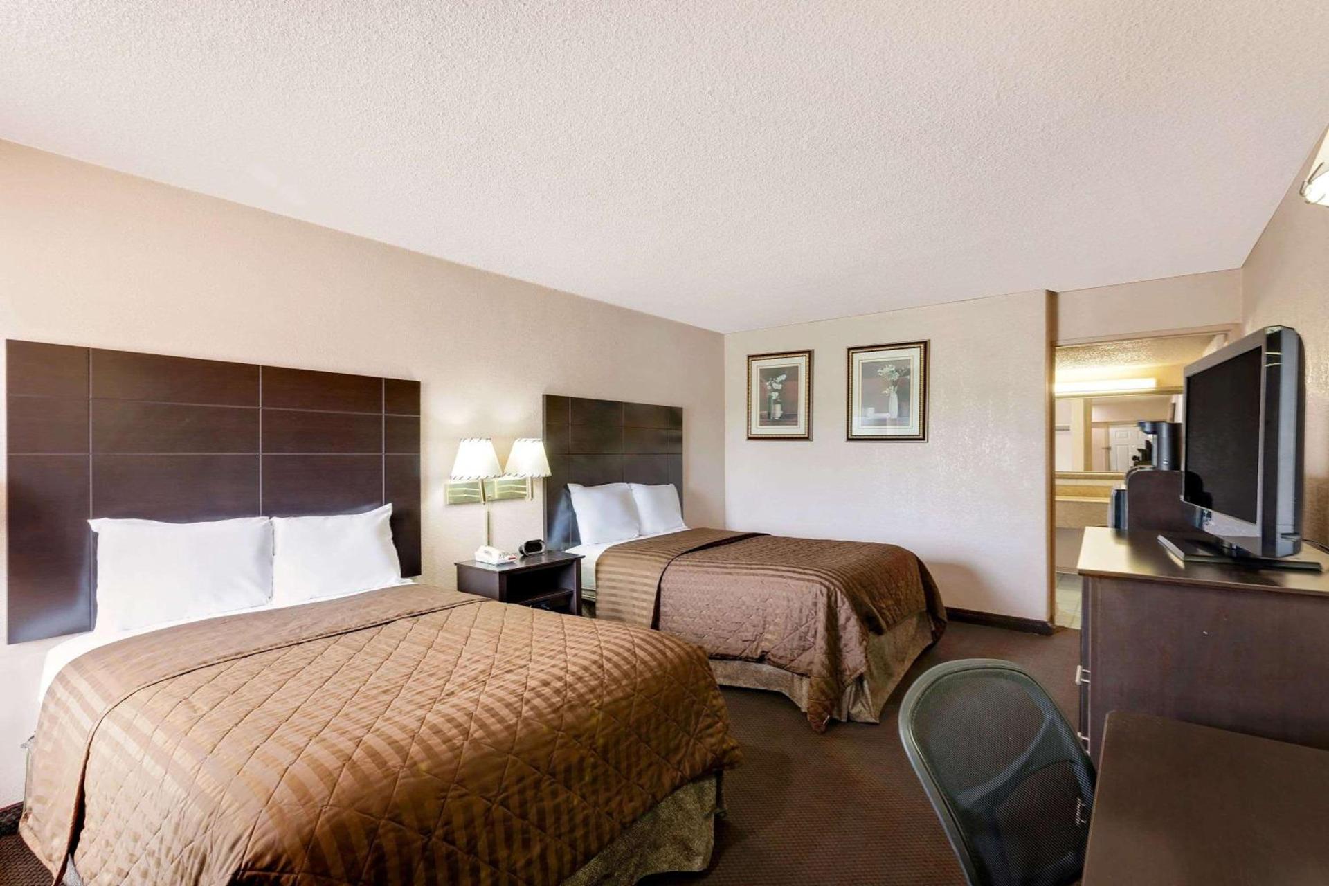 Travelodge by Wyndham Ozona photo 12