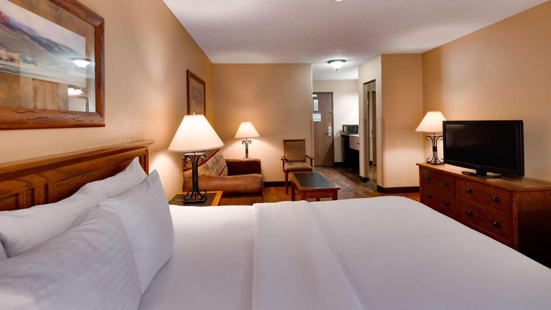 Best Western Plus Kelly Inn & Suites photo 15