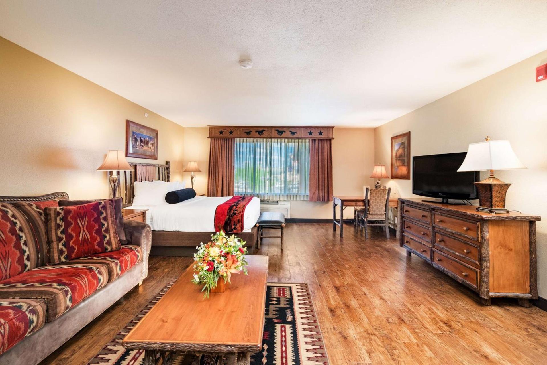 Best Western Plus Kelly Inn & Suites photo 28