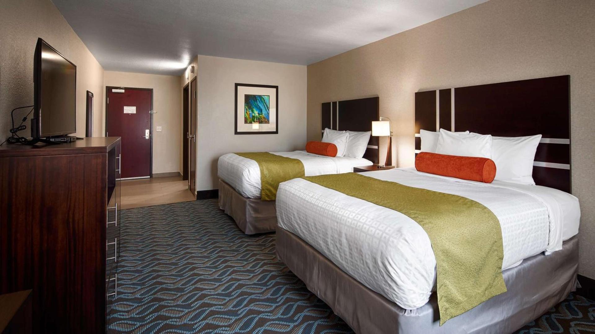 Best Western Plus Hardeeville Inn & Suites photo 4