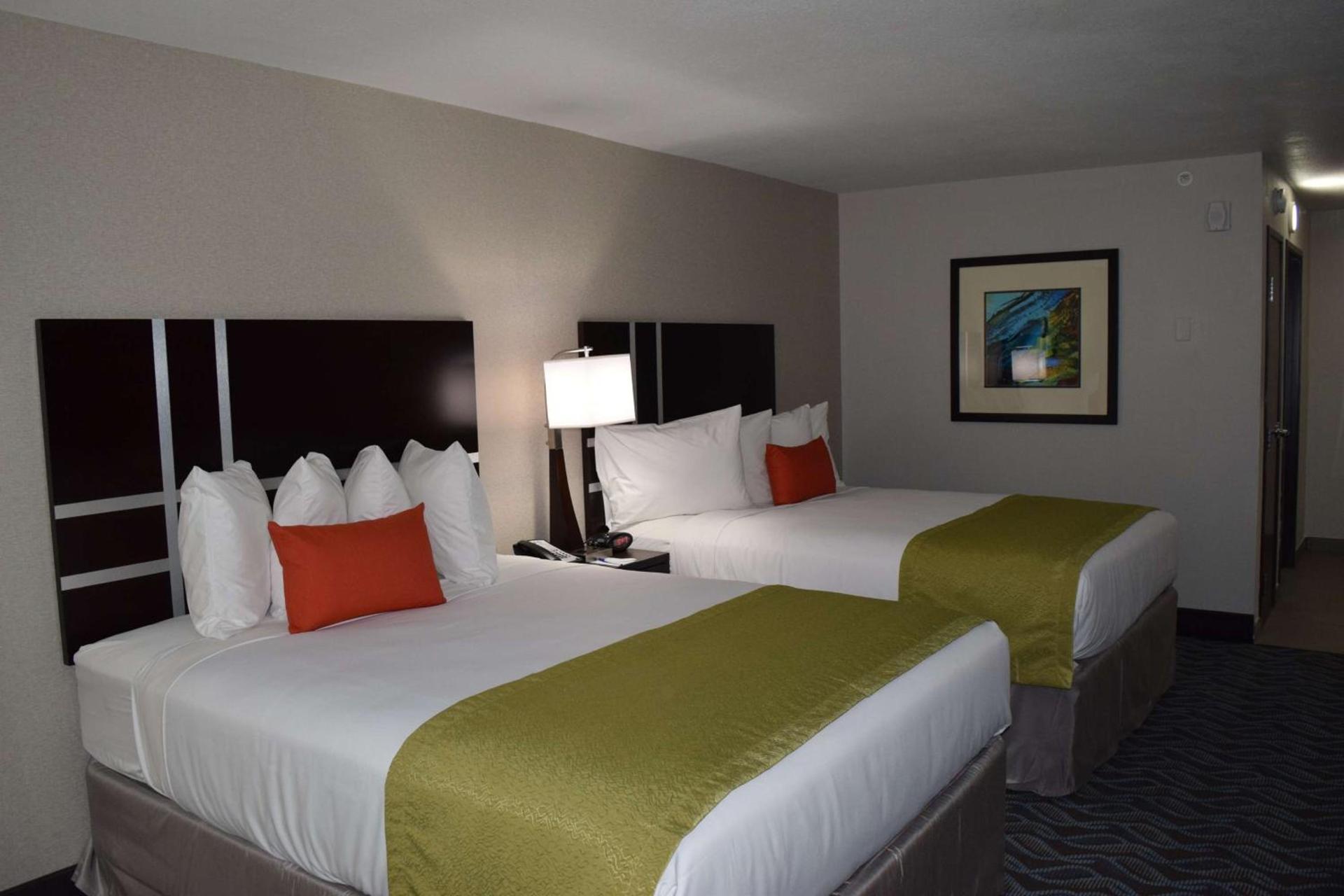 Best Western Plus Hardeeville Inn & Suites photo 19