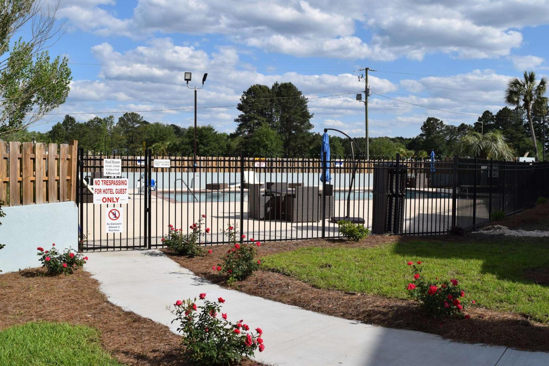 Best Western Plus Hardeeville Inn & Suites photo 3
