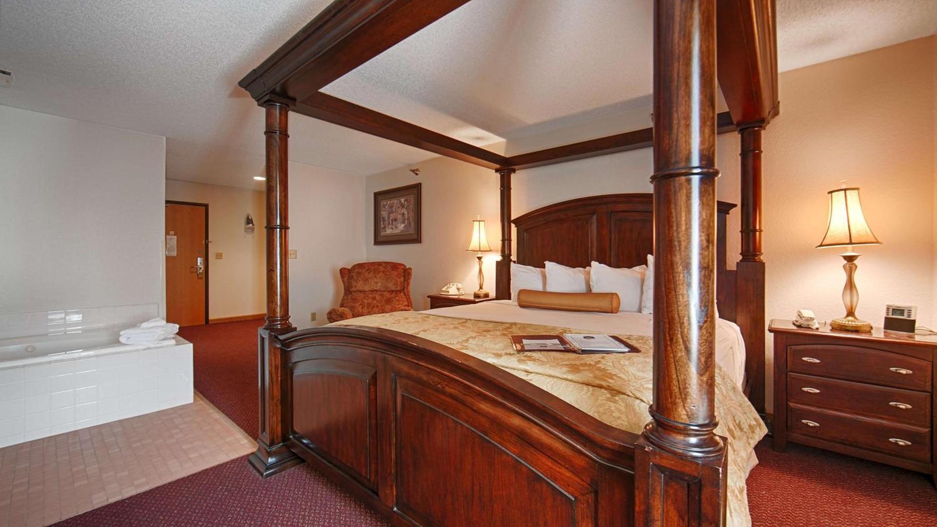 Baymont by Wyndham Huron SD photo 9