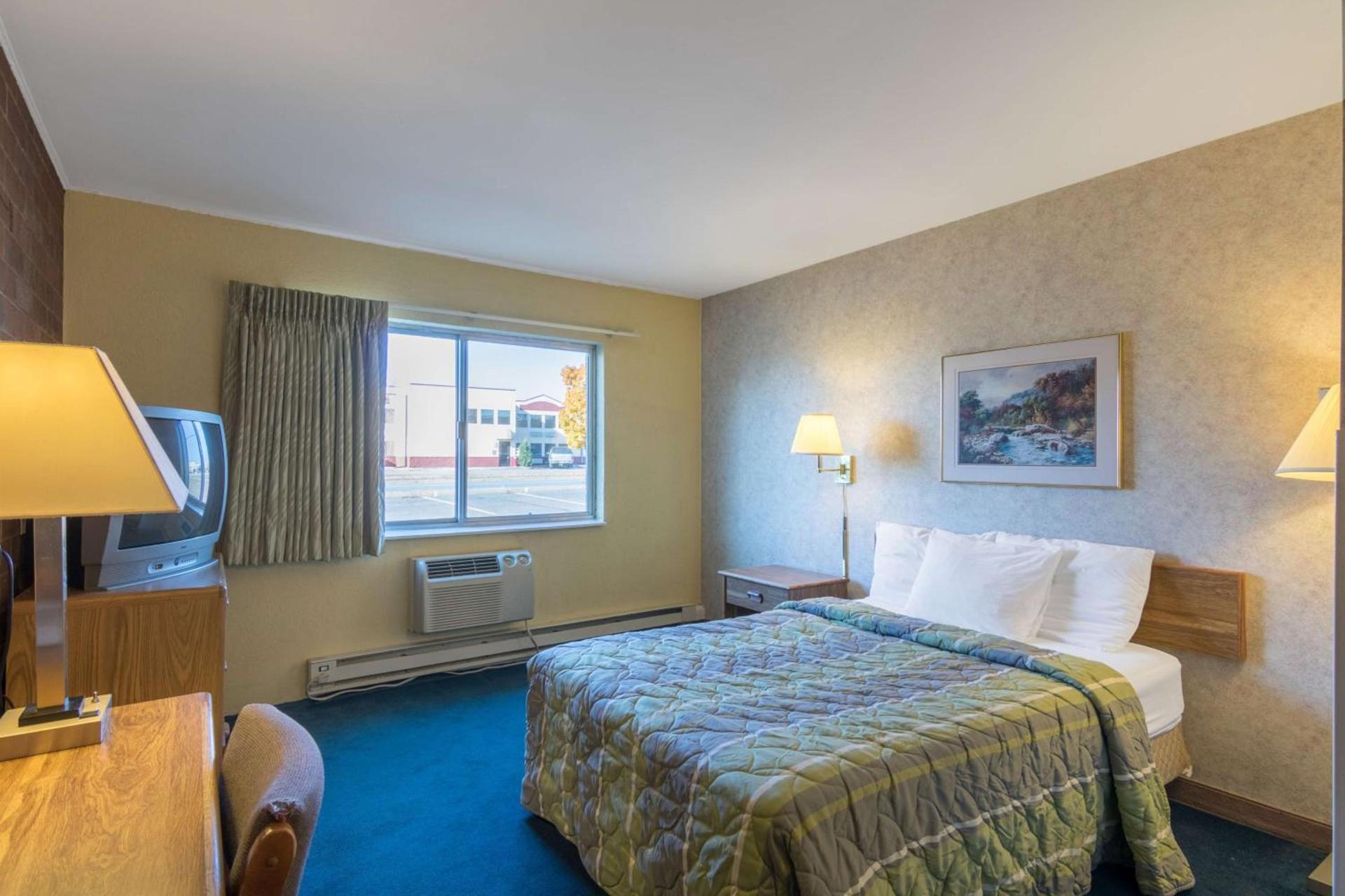 Motel 6-Eau Claire, WI photo 6