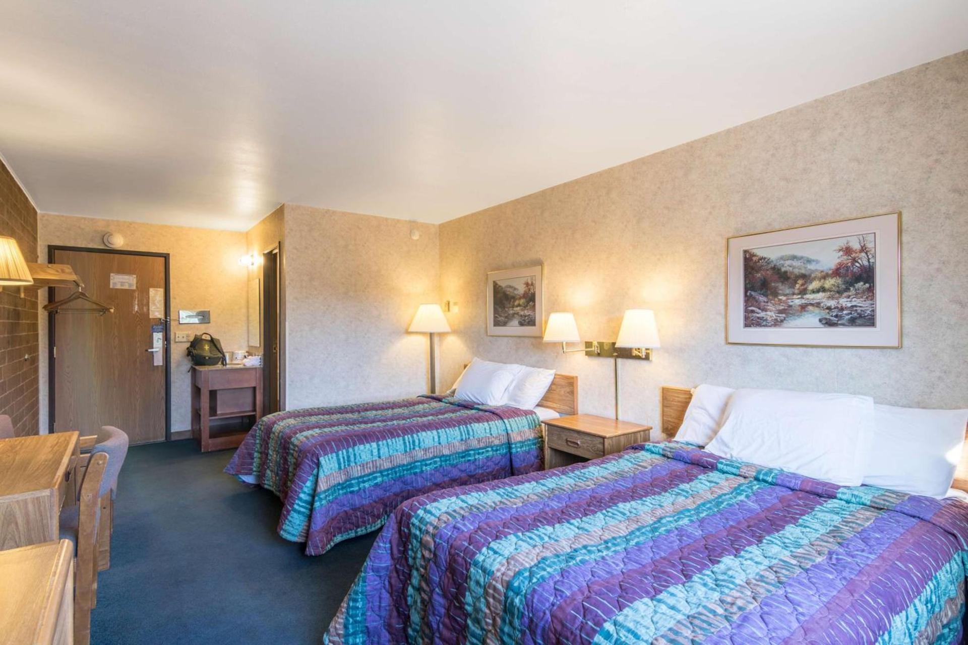 Motel 6-Eau Claire, WI photo 12