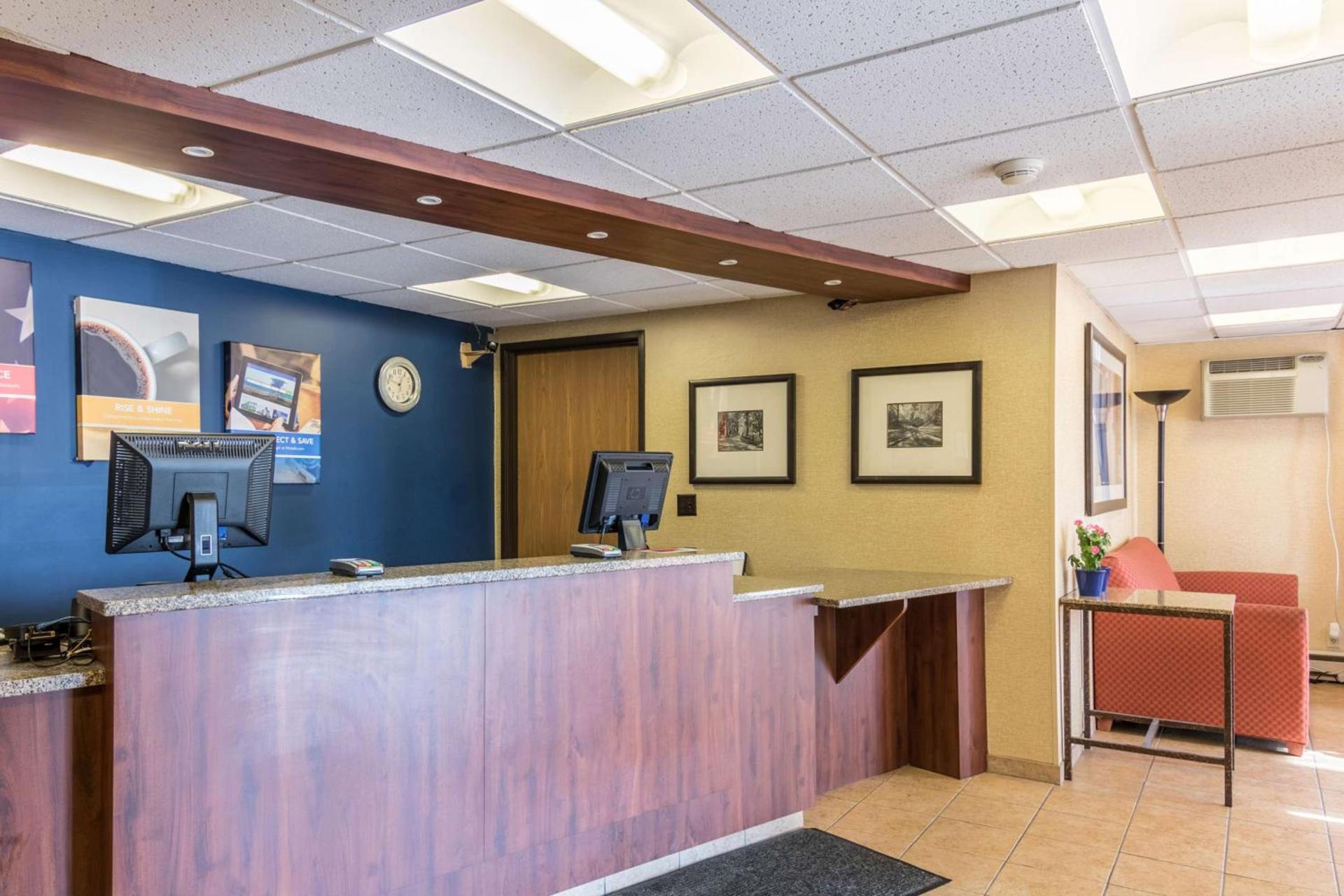 Motel 6-Eau Claire, WI photo 31