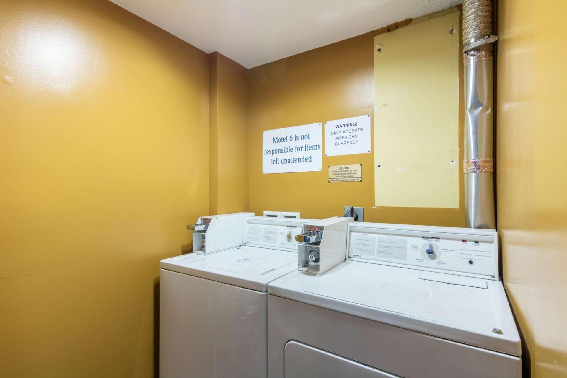 Motel 6-Eau Claire, WI photo 40