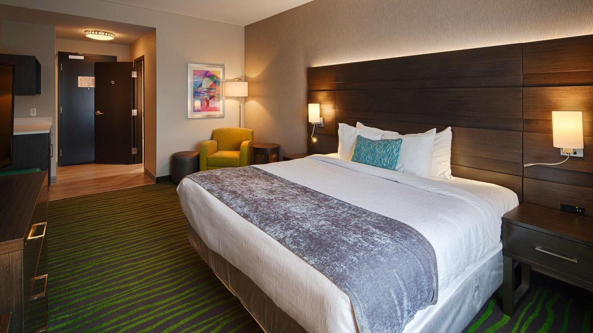 Best Western Plus Prien Lake Hotel & Suites - Lake Charles photo 48