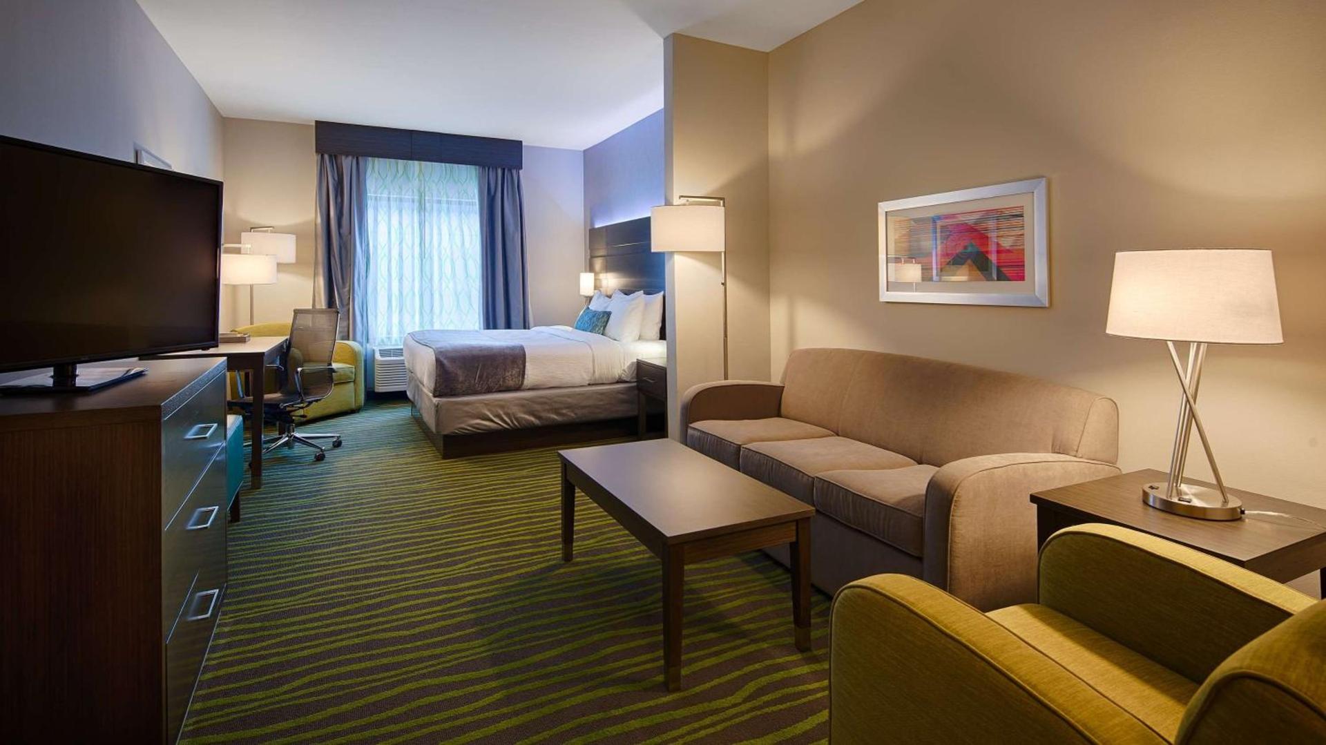 Best Western Plus Prien Lake Hotel & Suites - Lake Charles photo 9