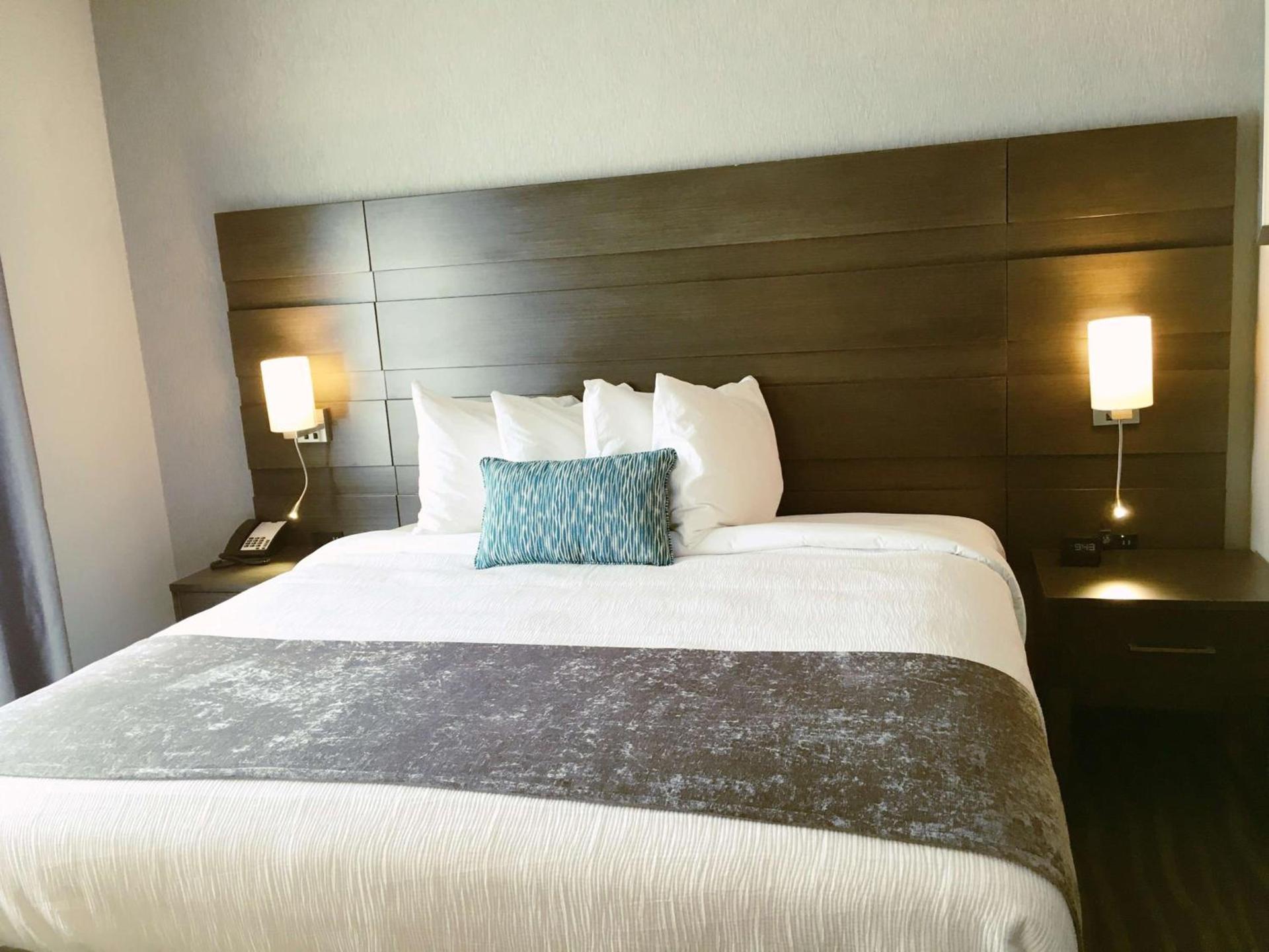 Best Western Plus Prien Lake Hotel & Suites - Lake Charles photo 11