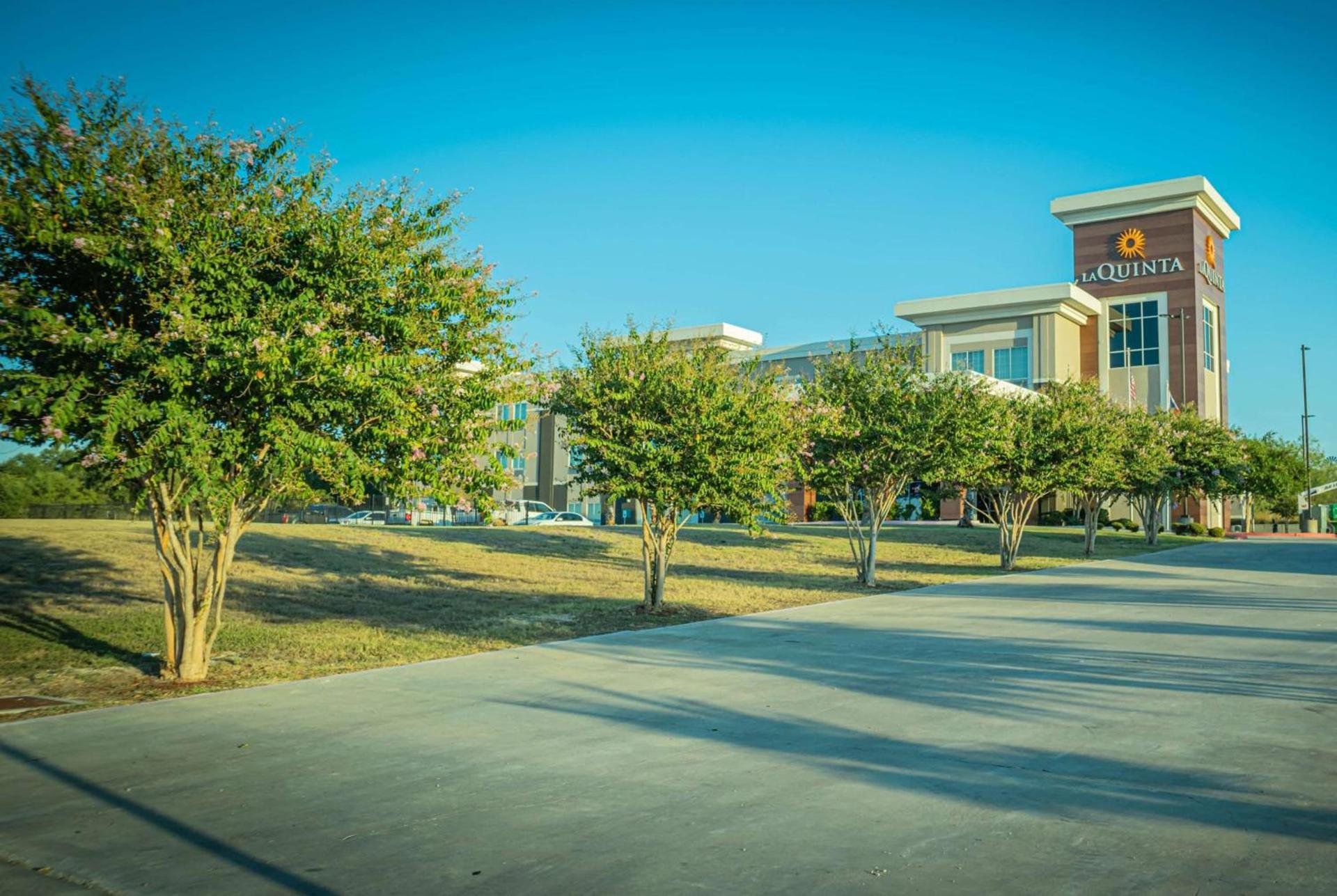 La Quinta by Wyndham Karnes City - Kenedy photo 26