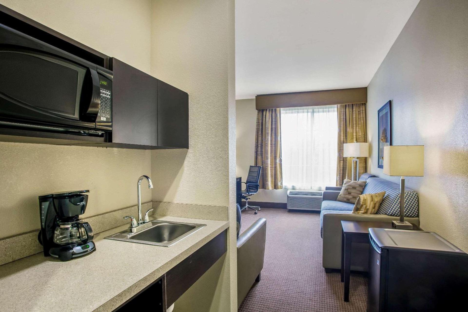 La Quinta by Wyndham Karnes City - Kenedy photo 61