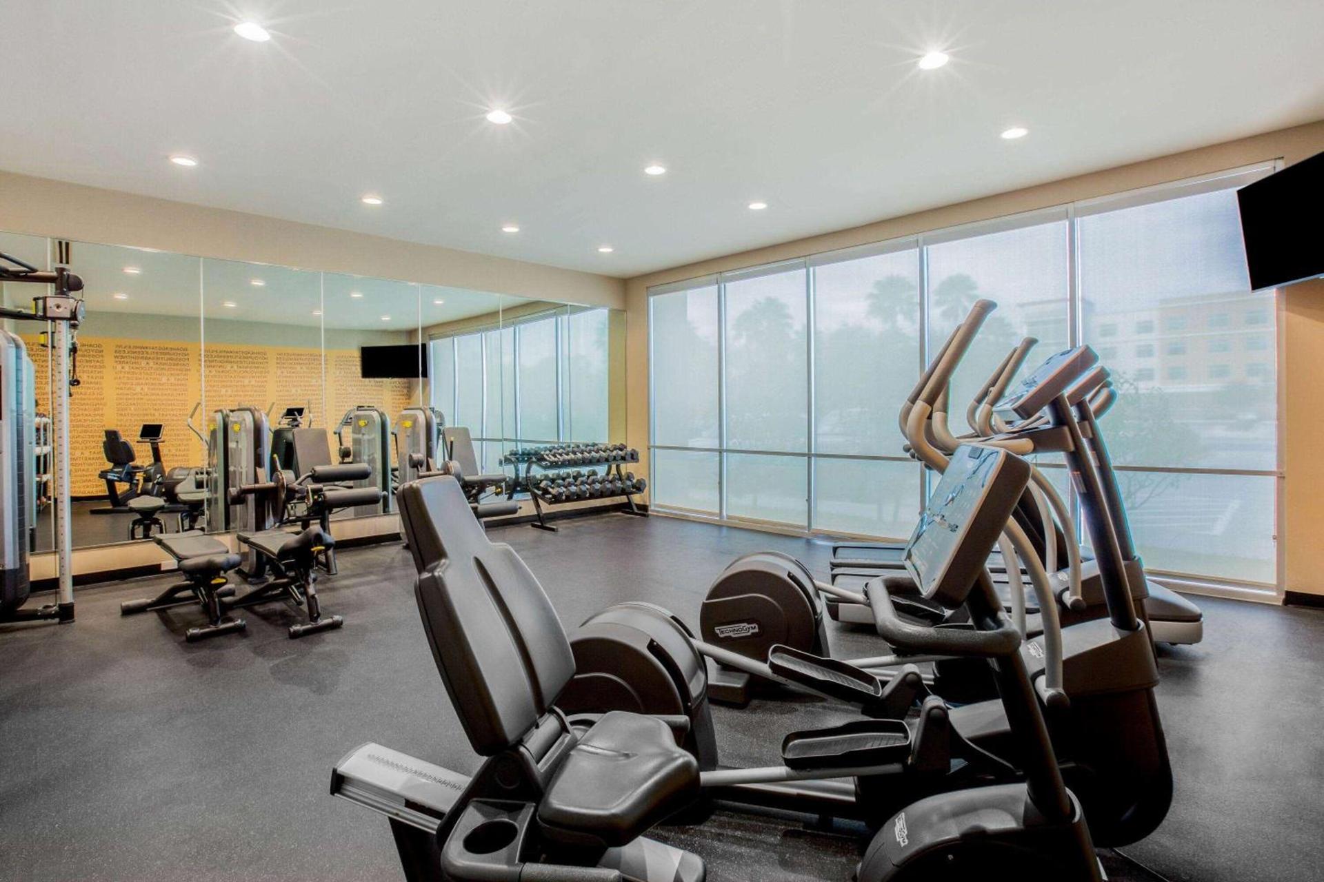 La Quinta by Wyndham McAllen Convention Center photo 9