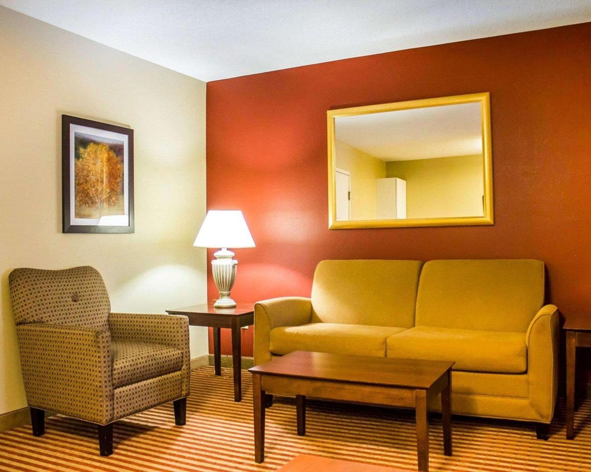 Comfort Inn & Suites photo 15
