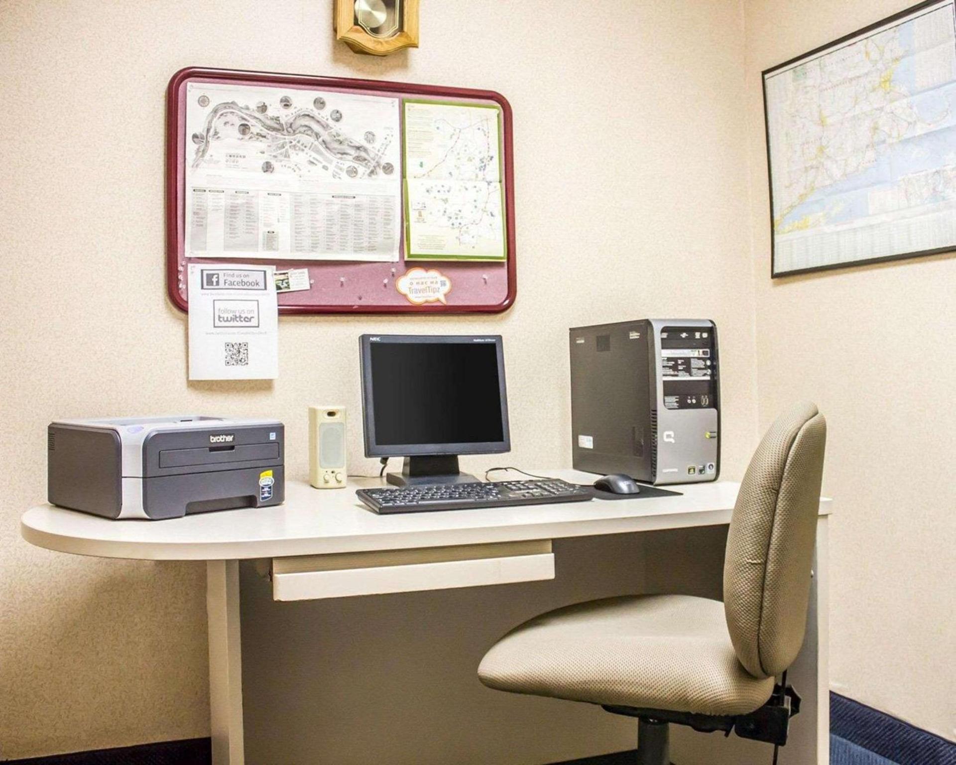 Comfort Inn & Suites photo 21