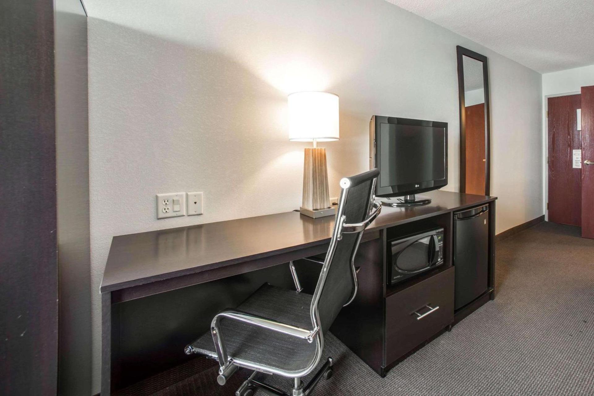 Sleep Inn Decatur I-72 photo 29