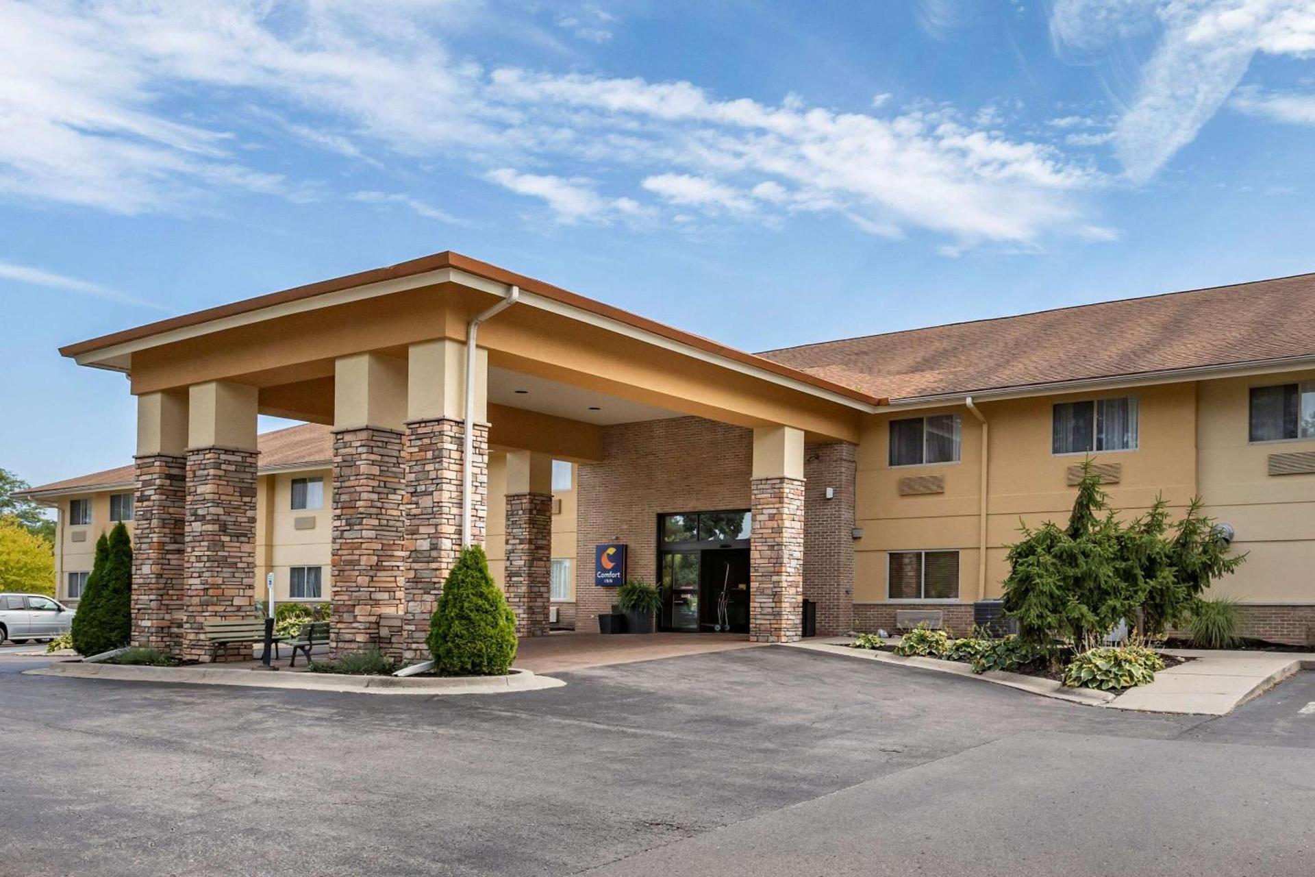 Comfort Inn Okemos - East Lansing photo 4