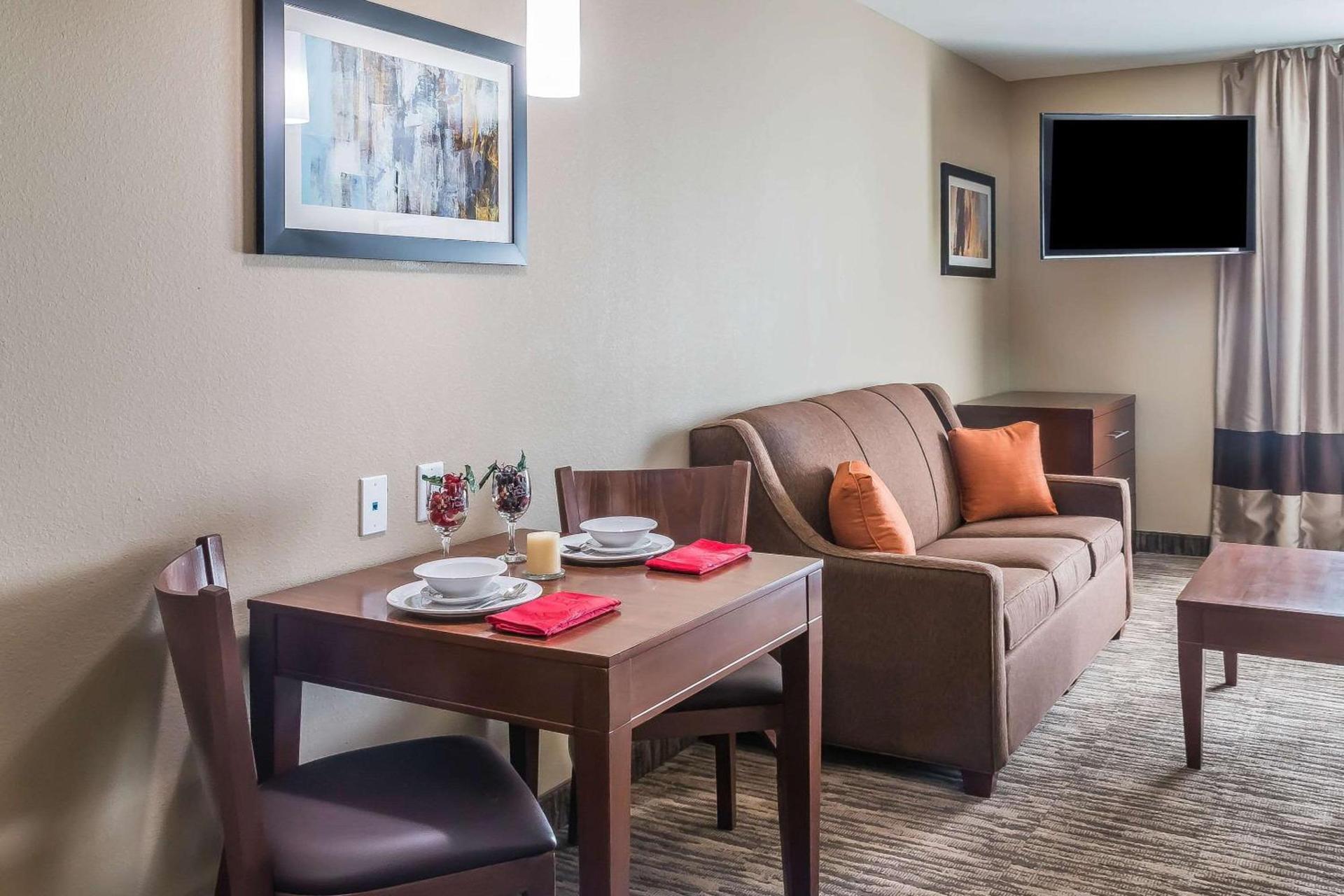 MainStay Suites Edinburg South photo 19