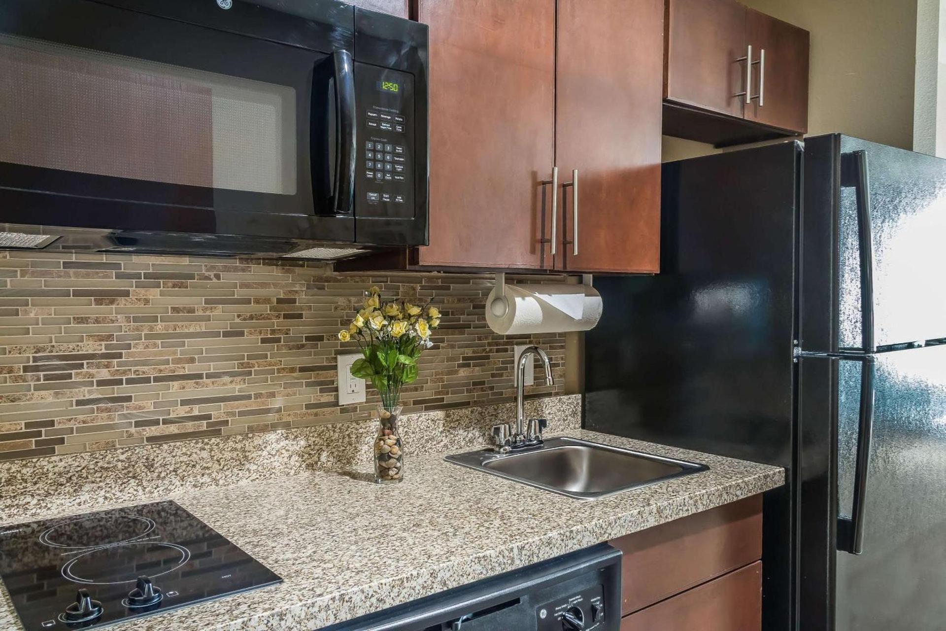 MainStay Suites Edinburg South photo 21
