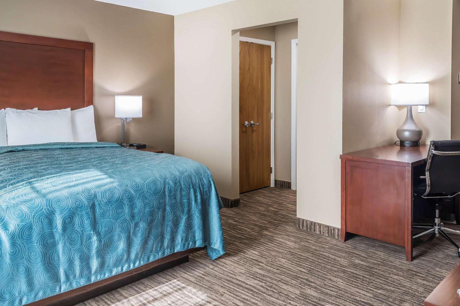MainStay Suites Edinburg South photo 24