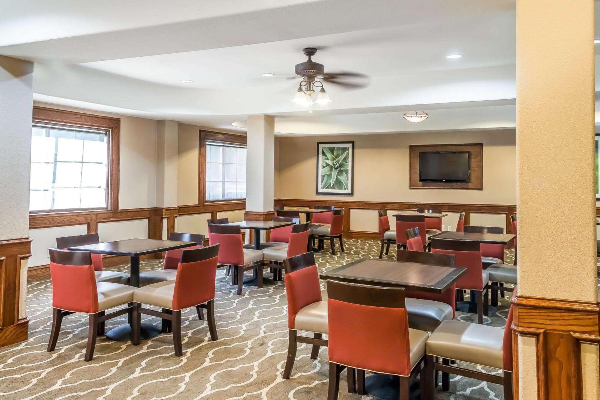 MainStay Suites Edinburg South photo 37