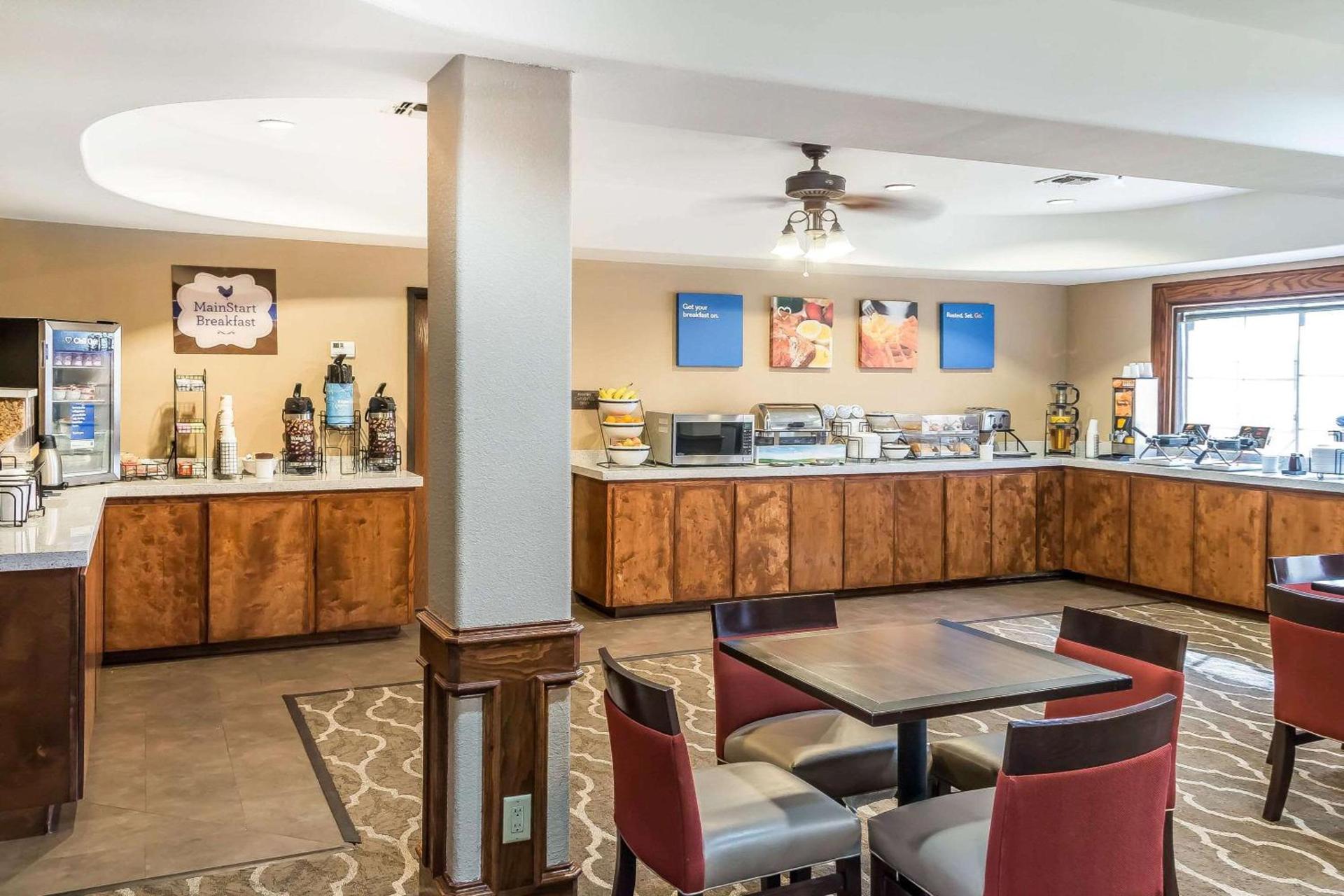 MainStay Suites Edinburg South photo 40