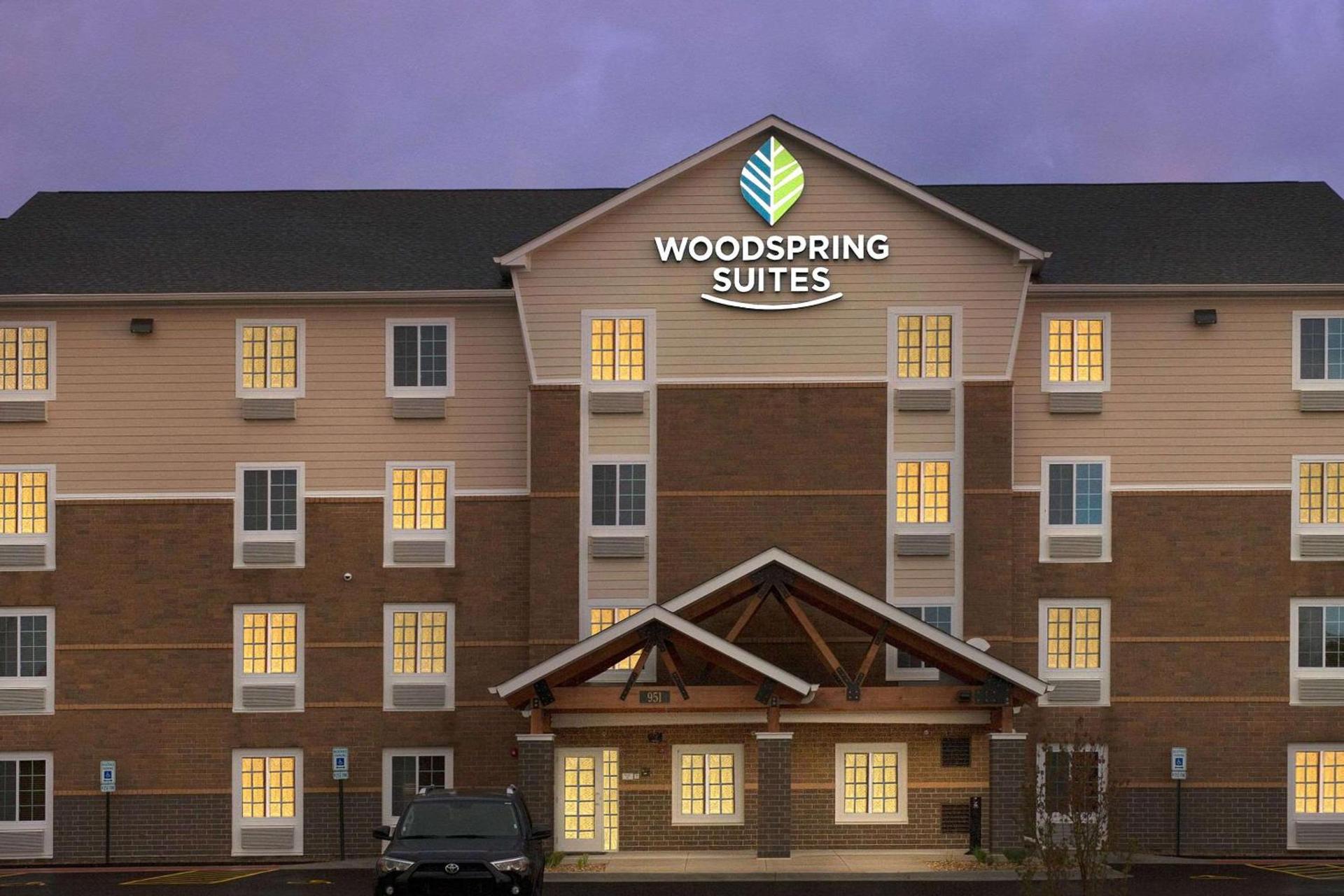 WoodSpring Suites Chicago Darien photo 5