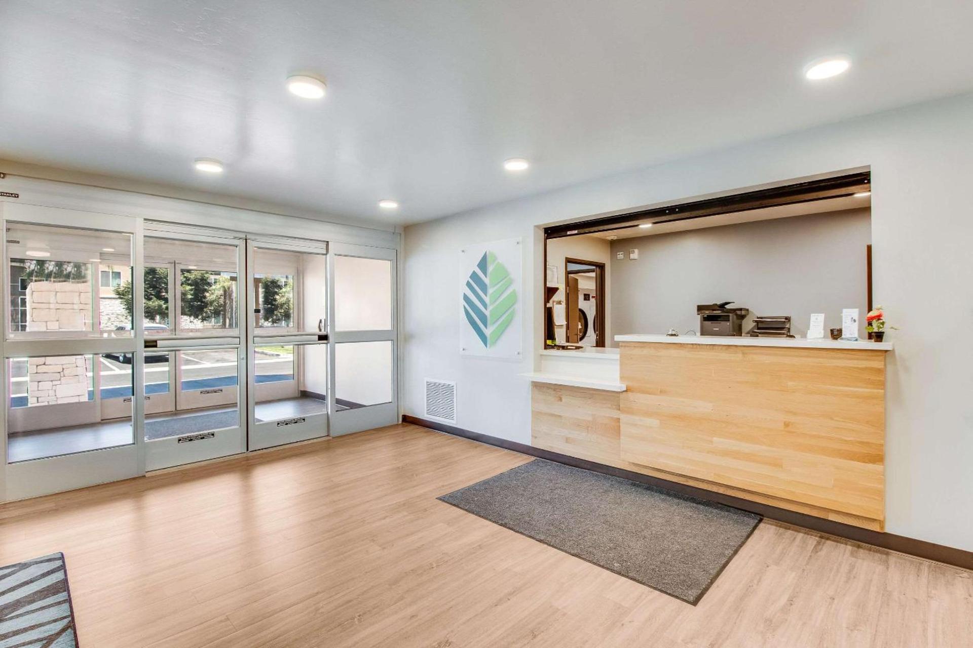 WoodSpring Suites Bakersfield Airport photo 5