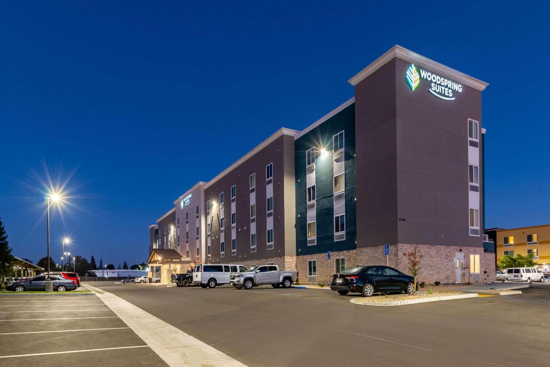 WoodSpring Suites Bakersfield Airport photo 24