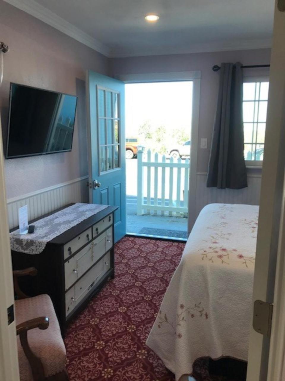 Sugarloaf Mountain Motel photo 26