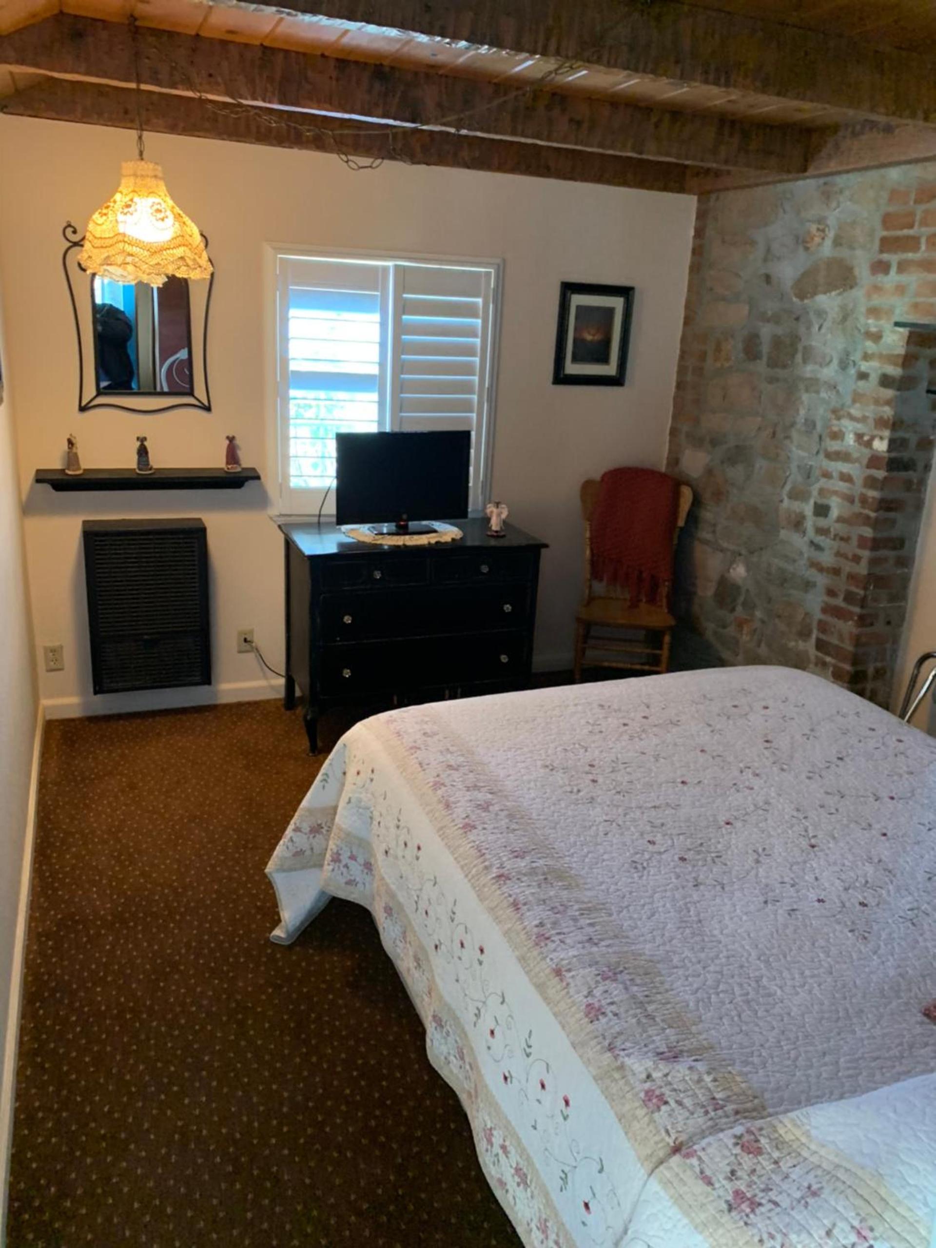 Sugarloaf Mountain Motel photo 50