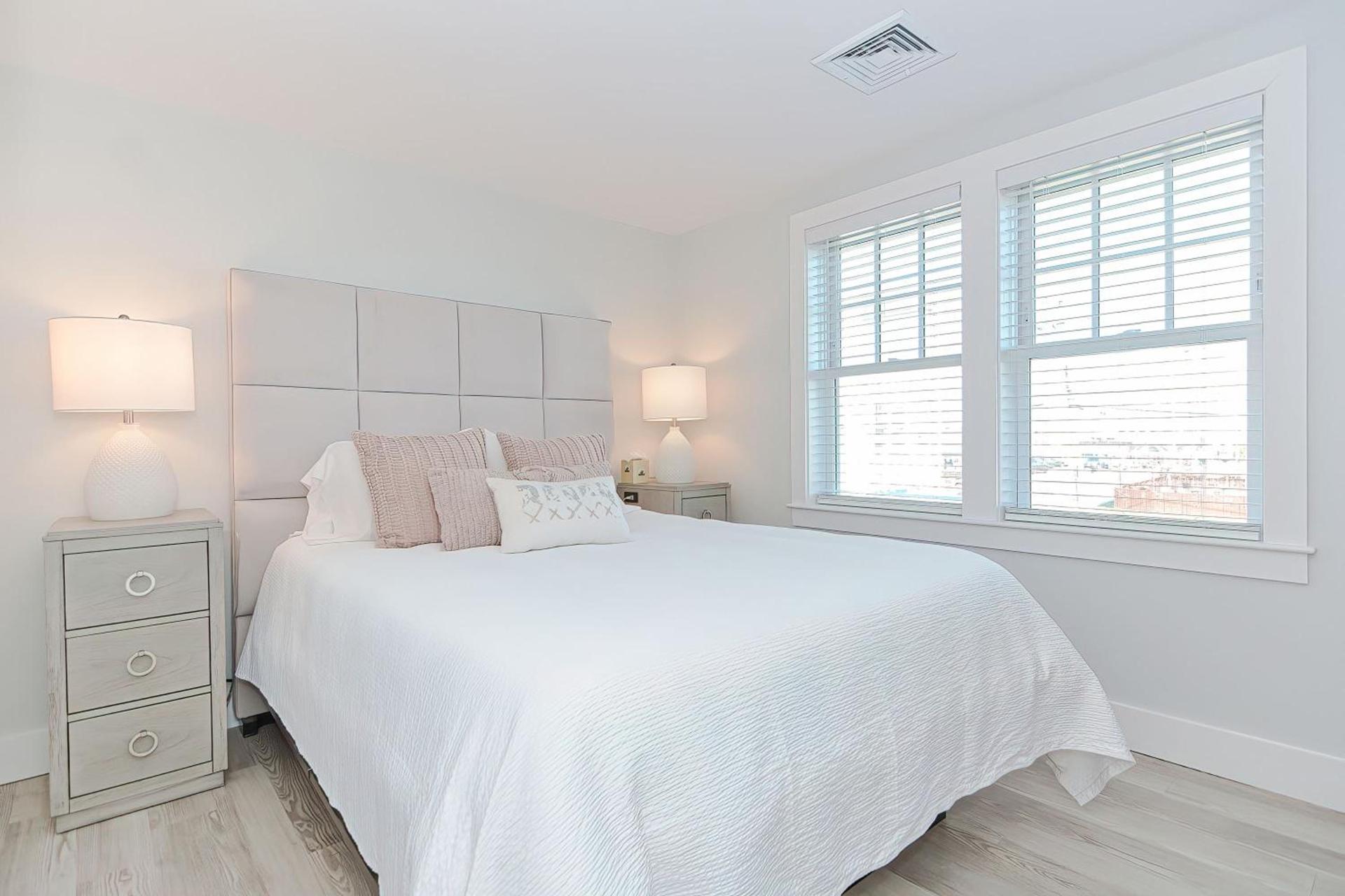 Harbourtown Suites on Plymouth Harbor photo 46