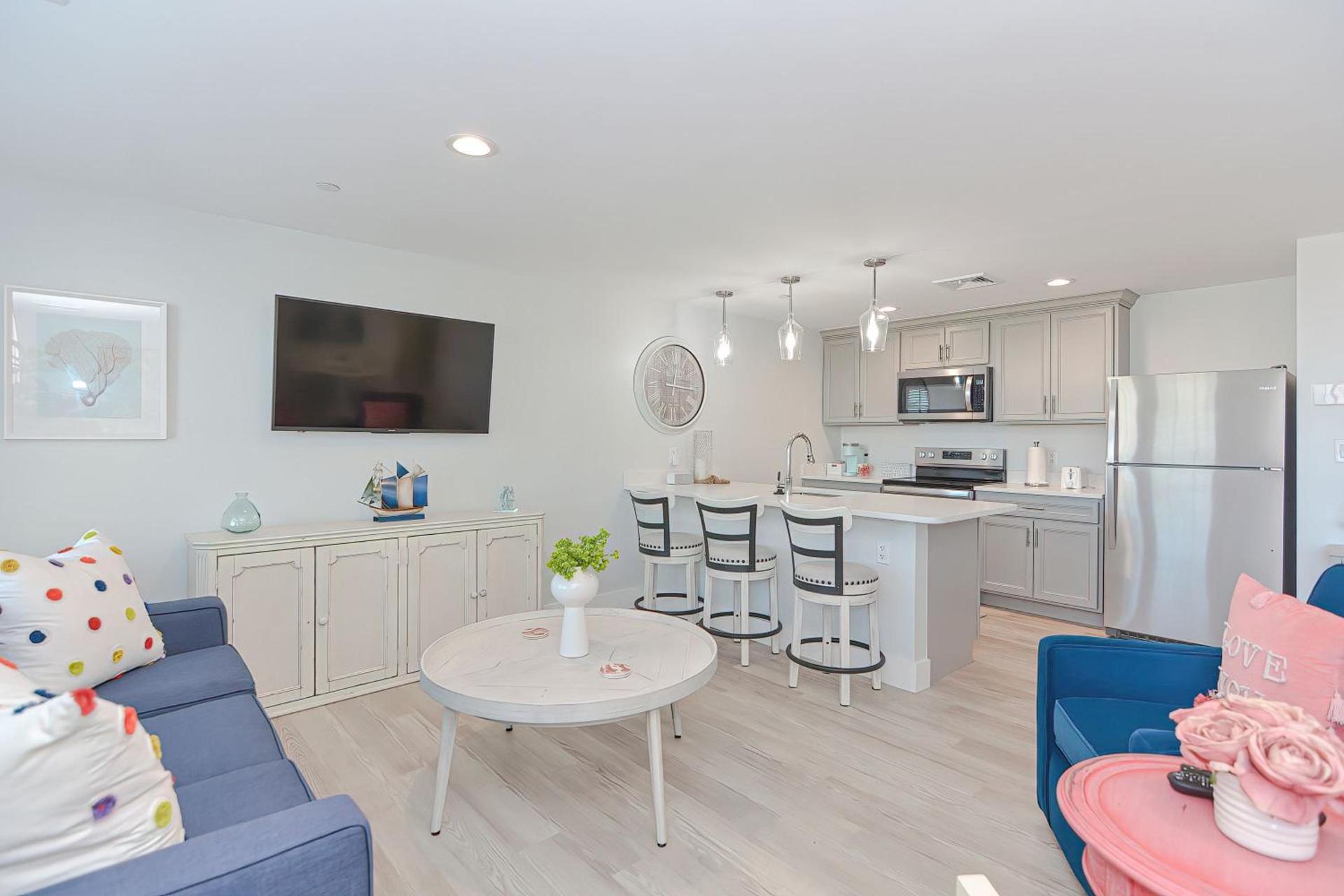 Harbourtown Suites on Plymouth Harbor photo 33