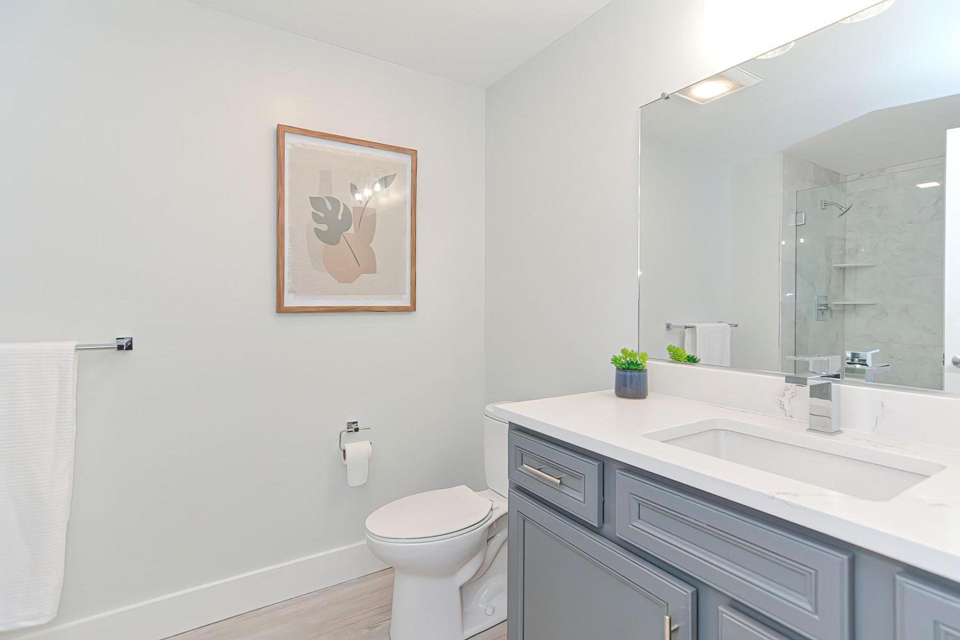 Harbourtown Suites on Plymouth Harbor photo 3