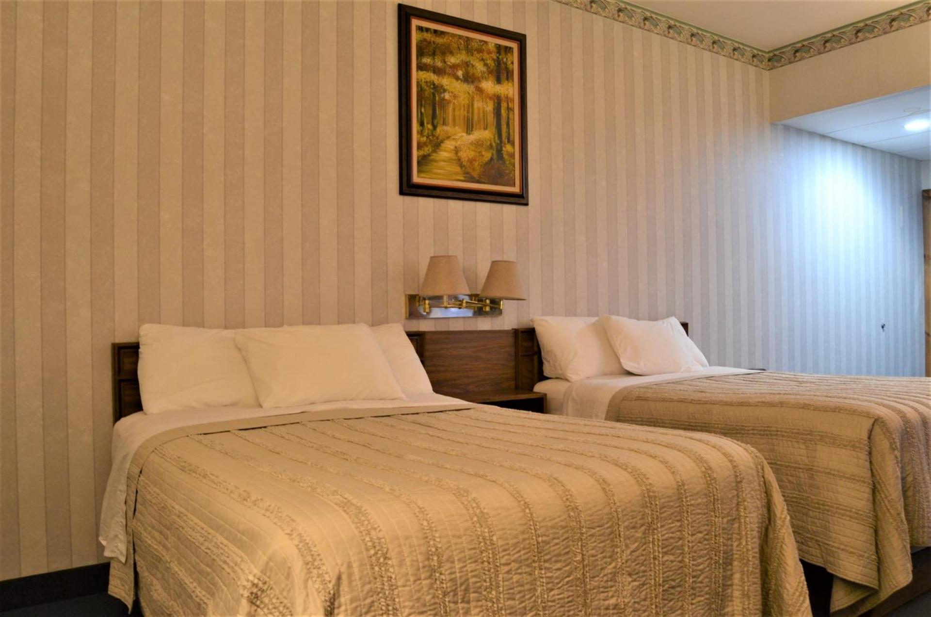 Lake Ontario Motel & Inn photo 15