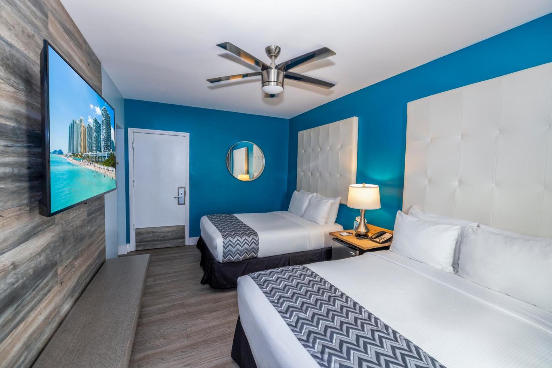 Colony Hotel photo 10