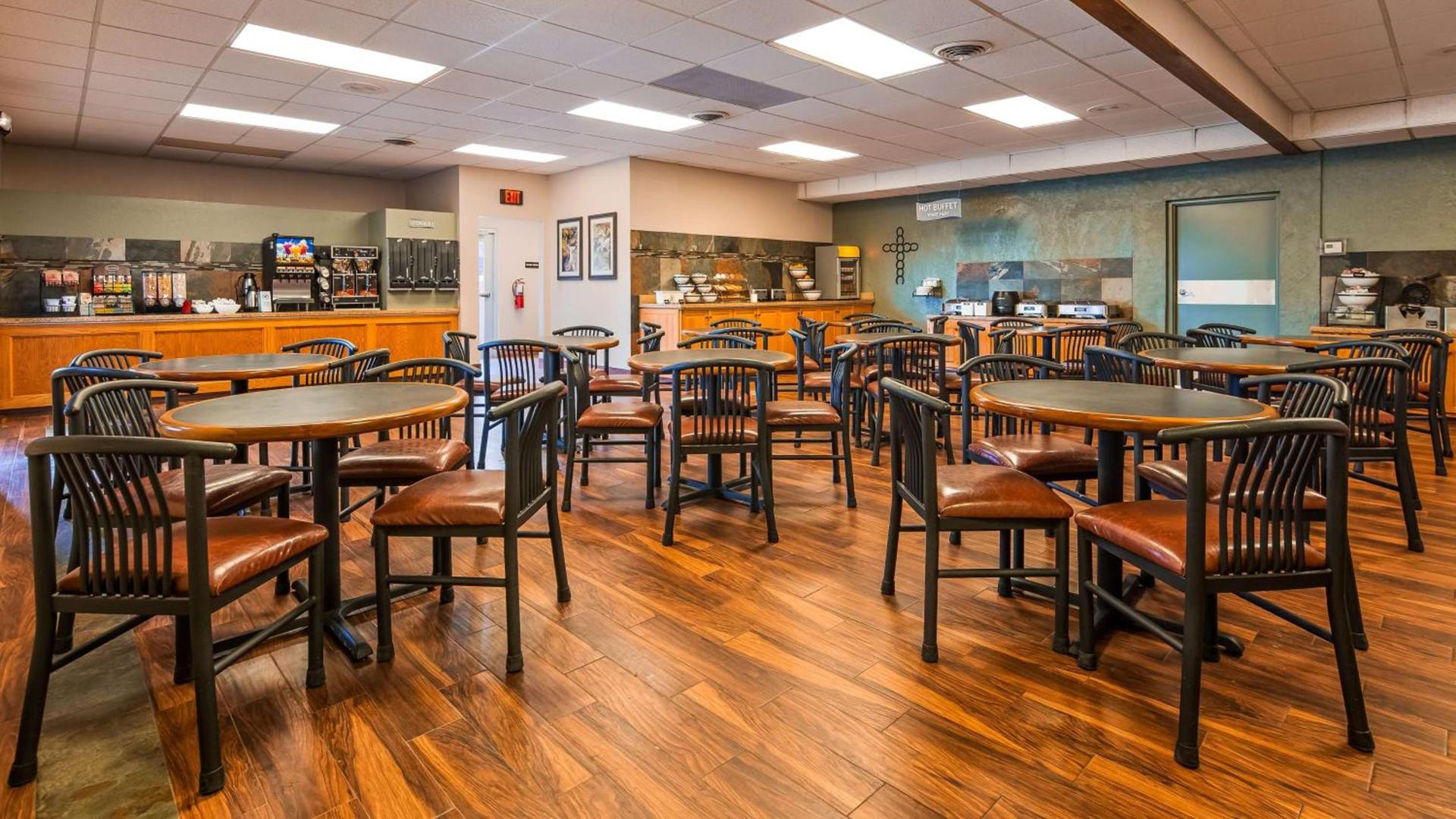 Best Western Center Pointe Inn photo 50
